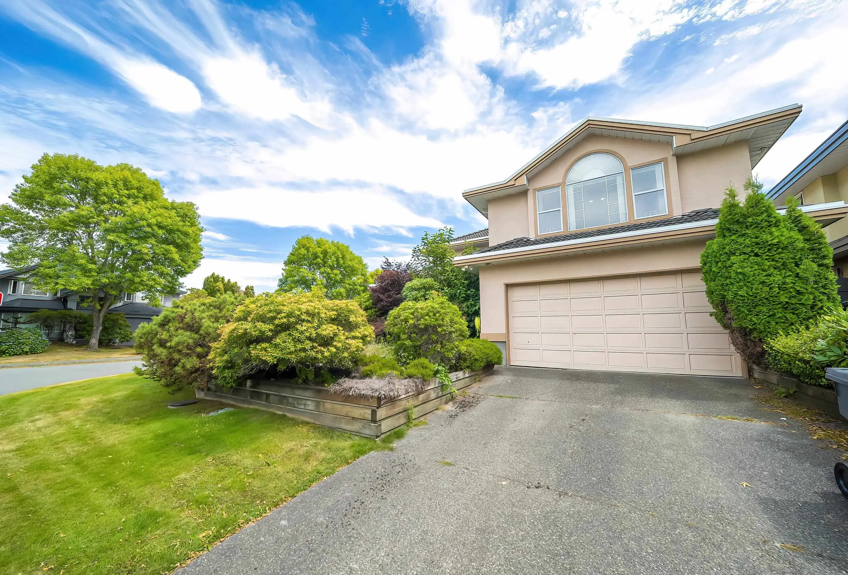 5619 Hankin Drive