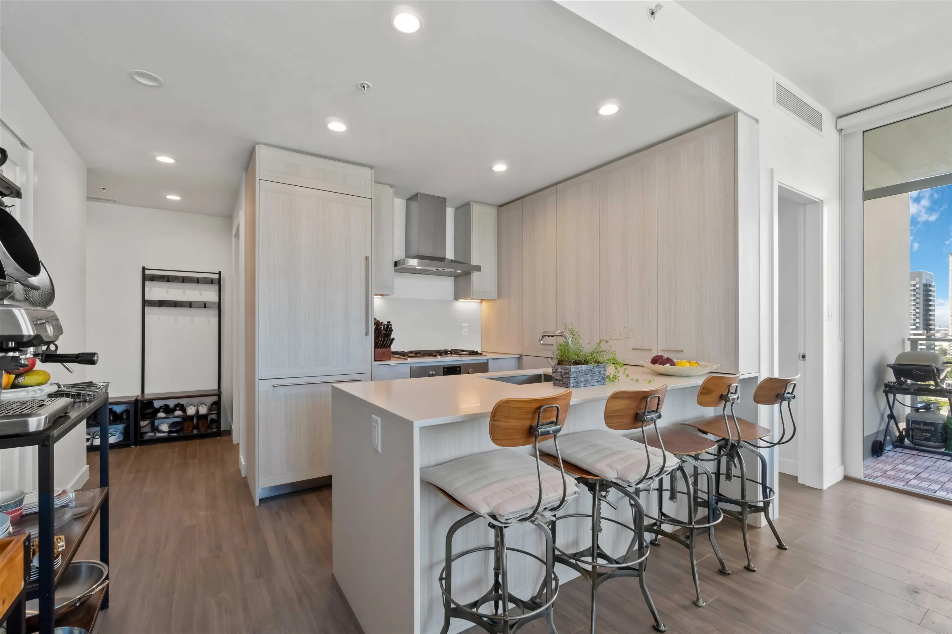1508 2311 Beta Avenue