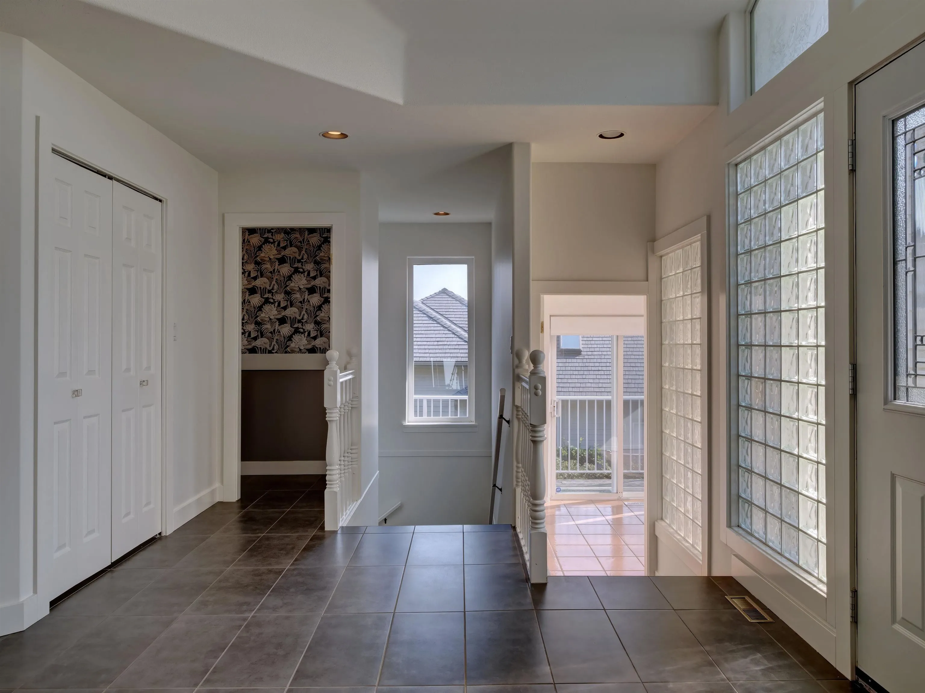 803 Oceanmount Boulevard