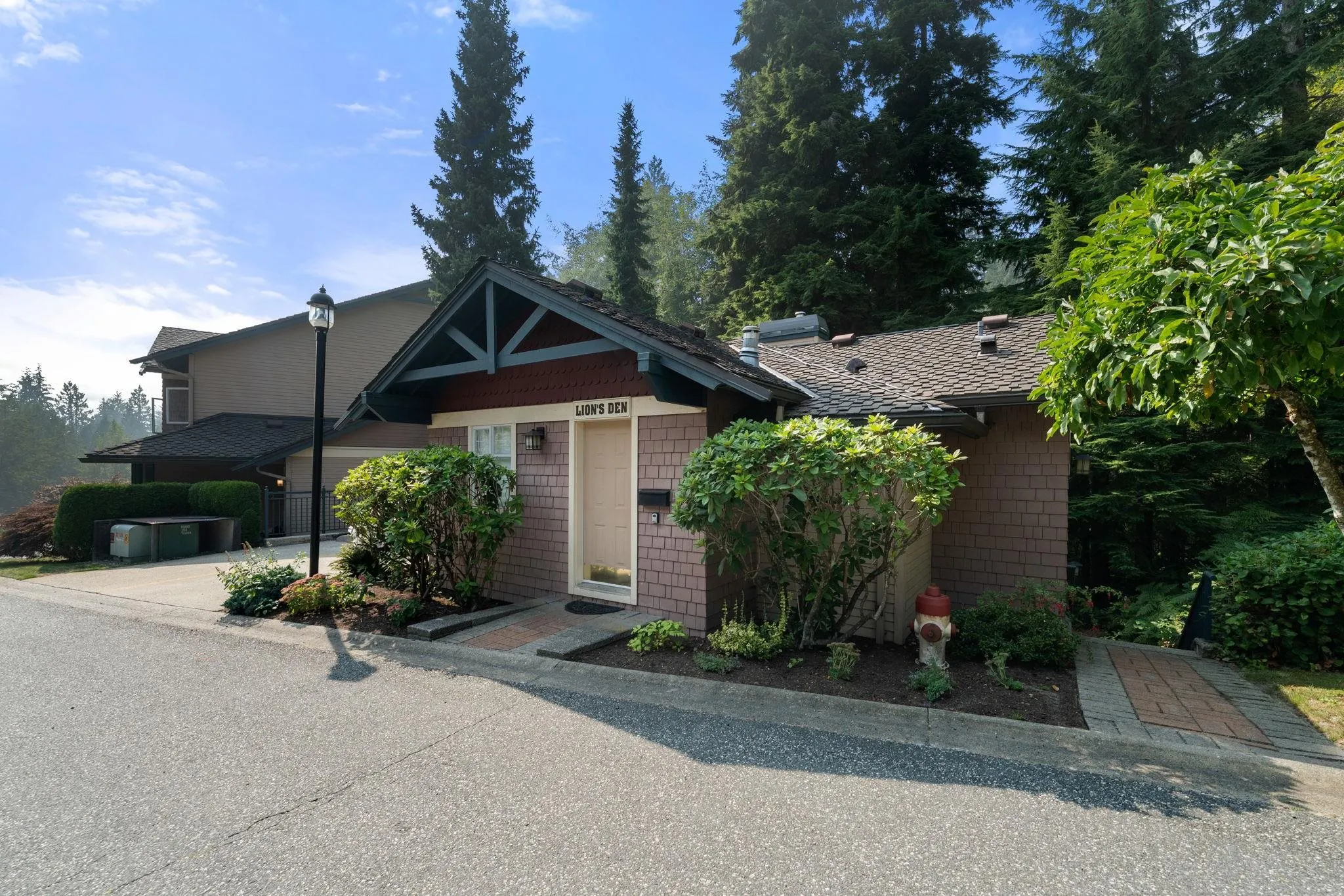 103 1144 Strathaven Drive