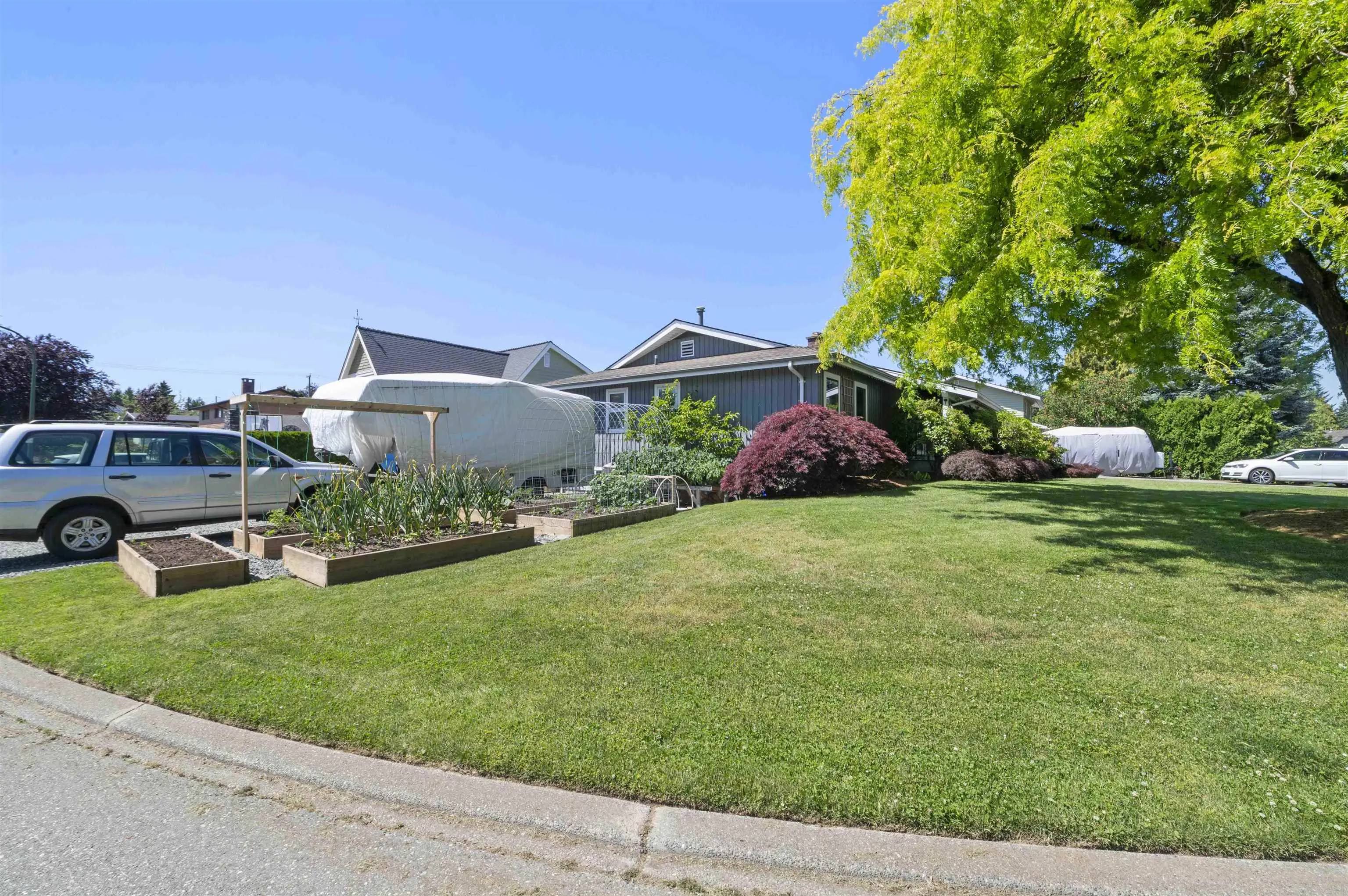 32721 Bellvue Crescent
