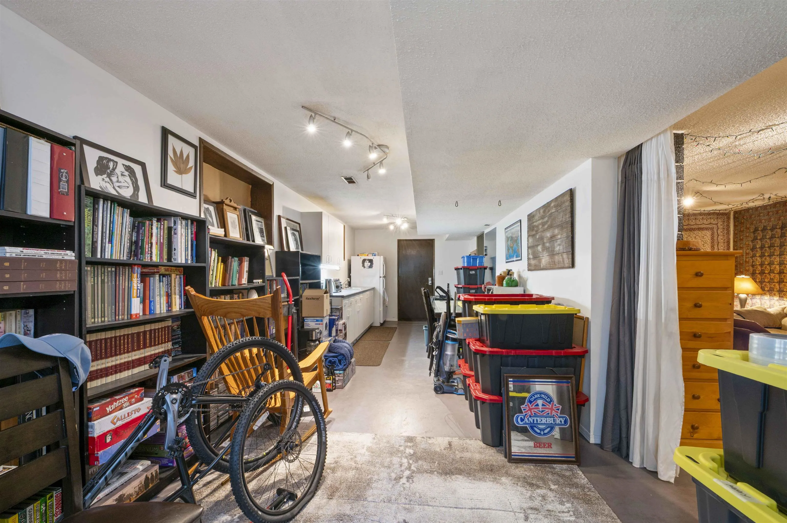 32721 Bellvue Crescent
