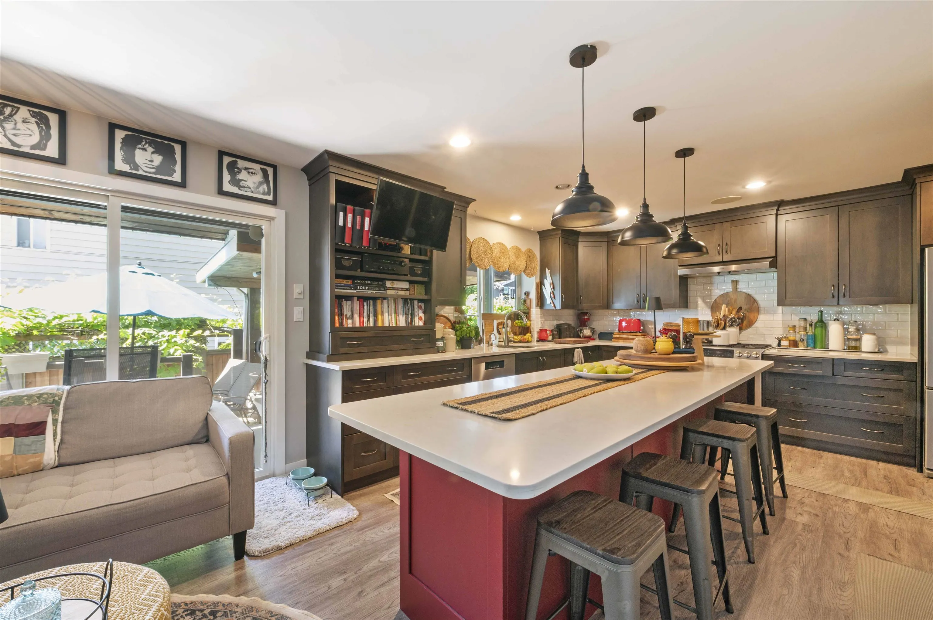 32721 Bellvue Crescent