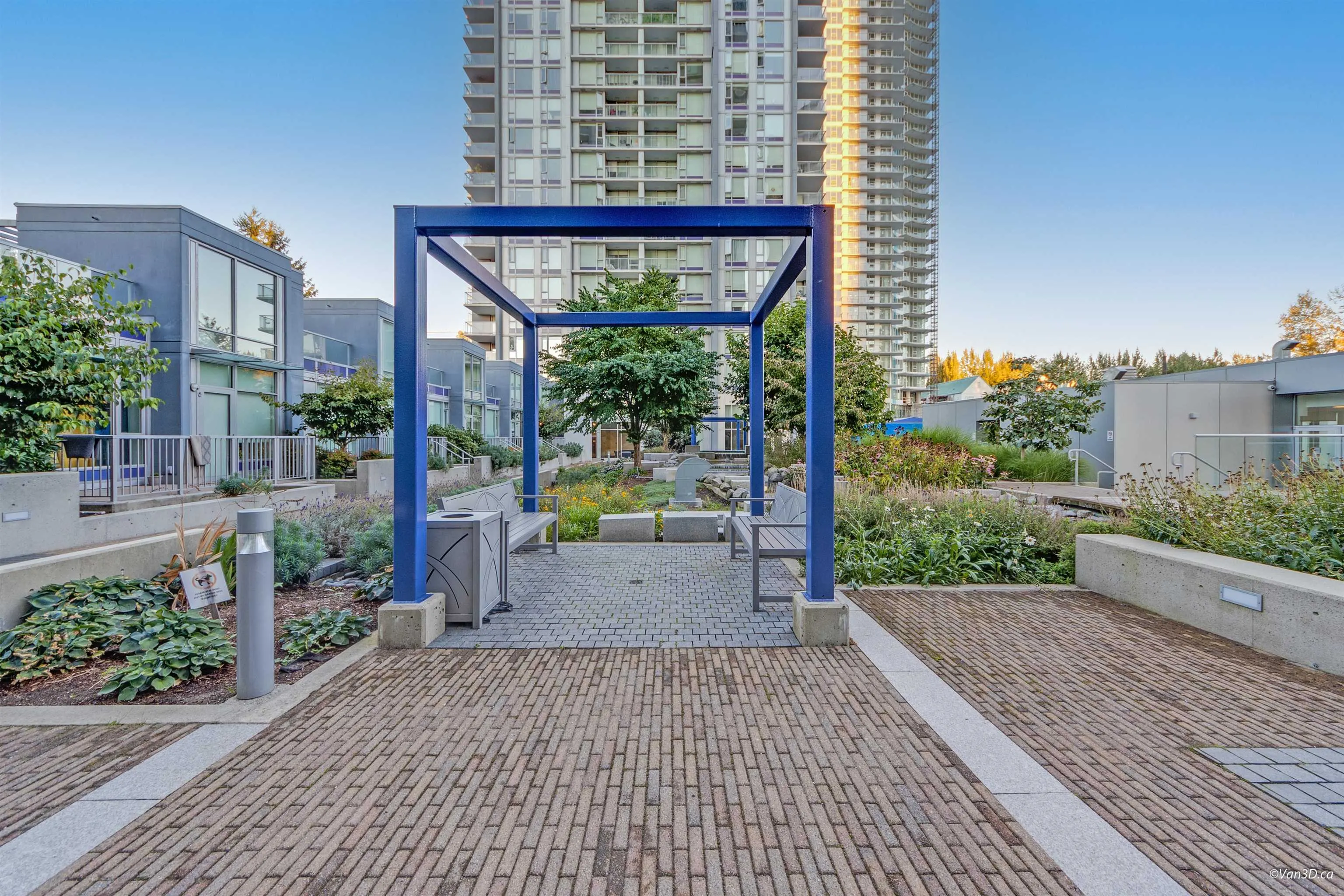 4505 13696 100 Avenue
