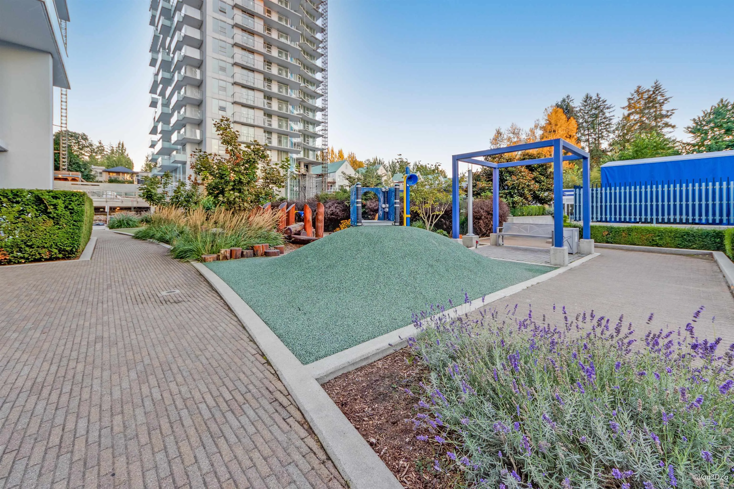4505 13696 100 Avenue