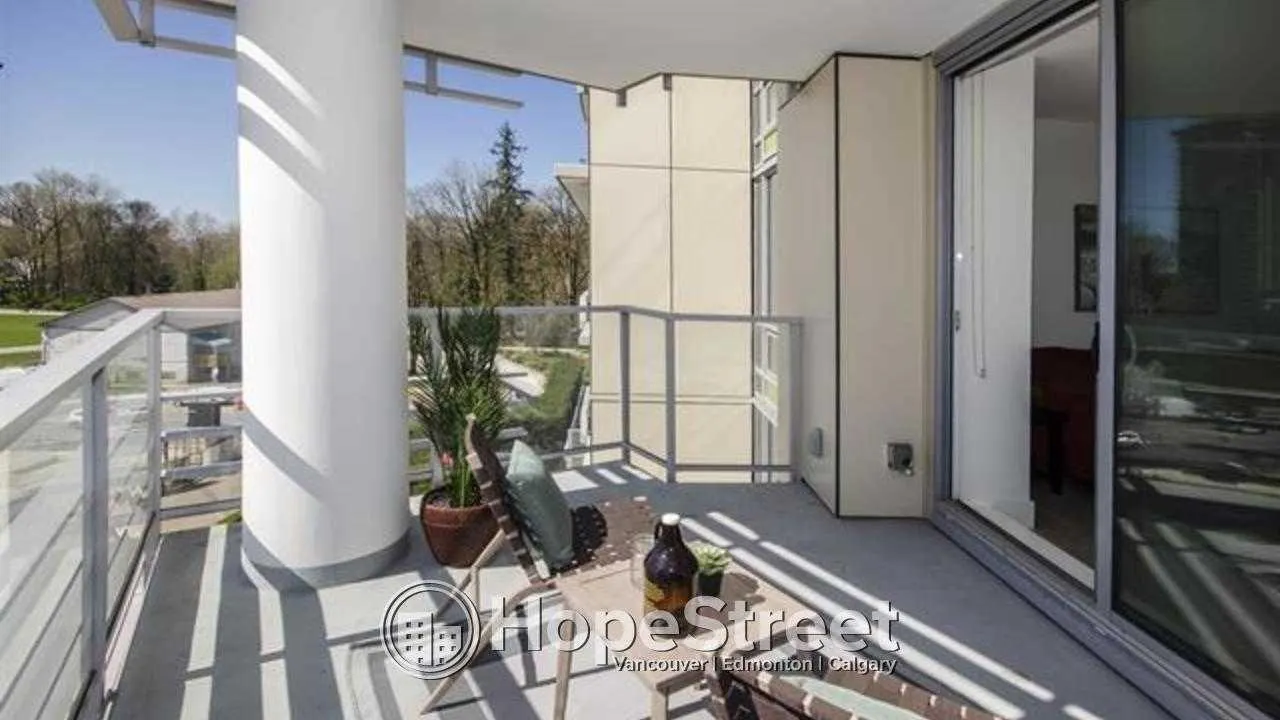 503 680 Seylynn Crescent