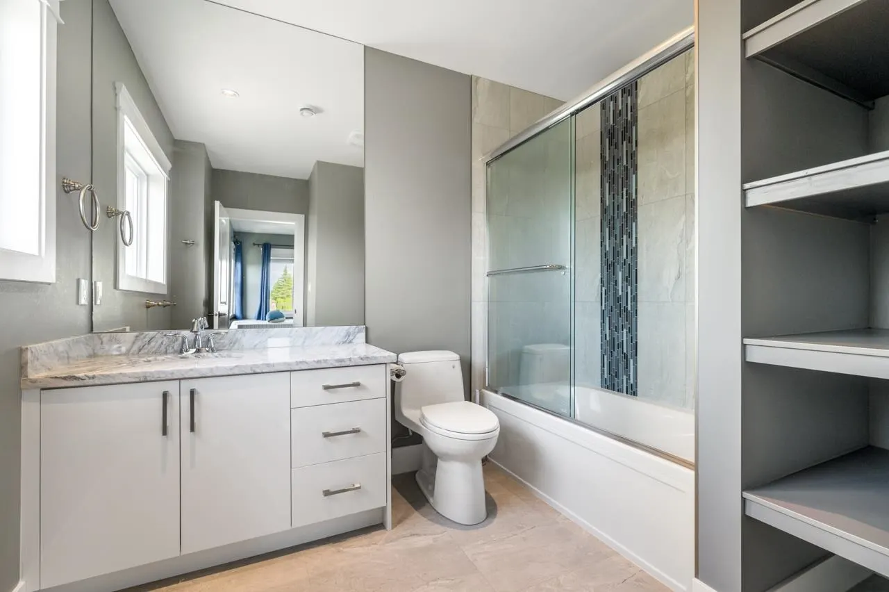 4591 Trimaran Drive