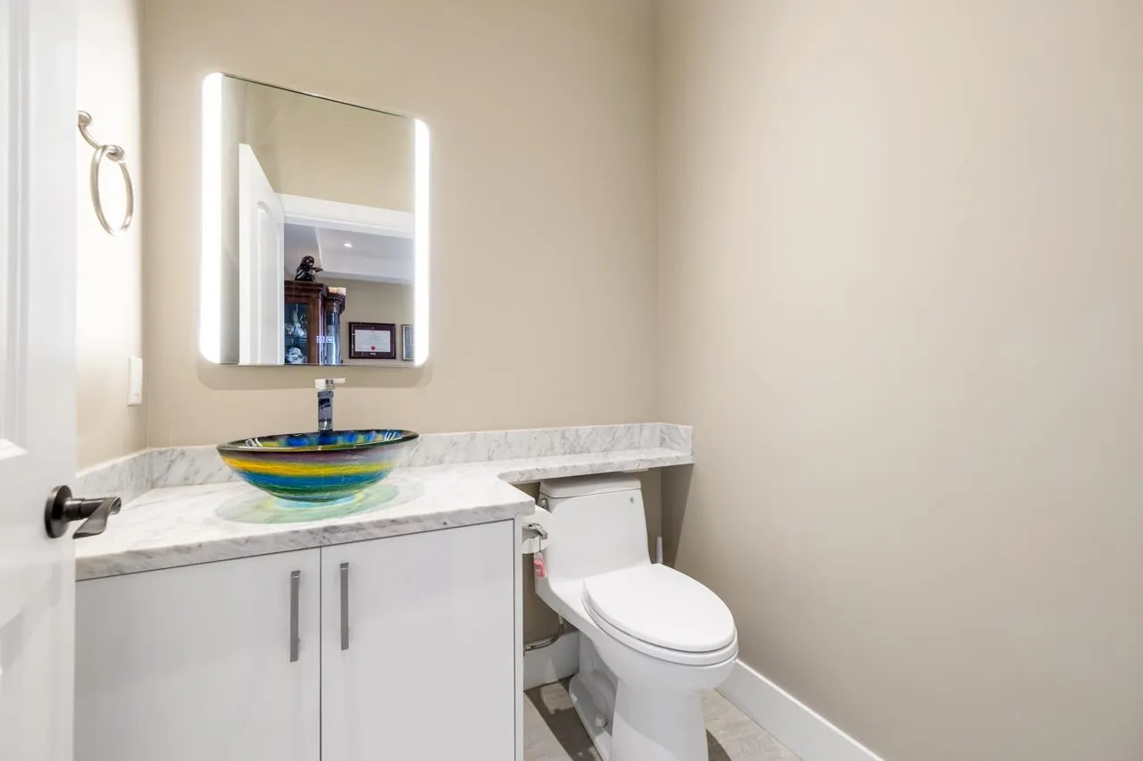 4591 Trimaran Drive