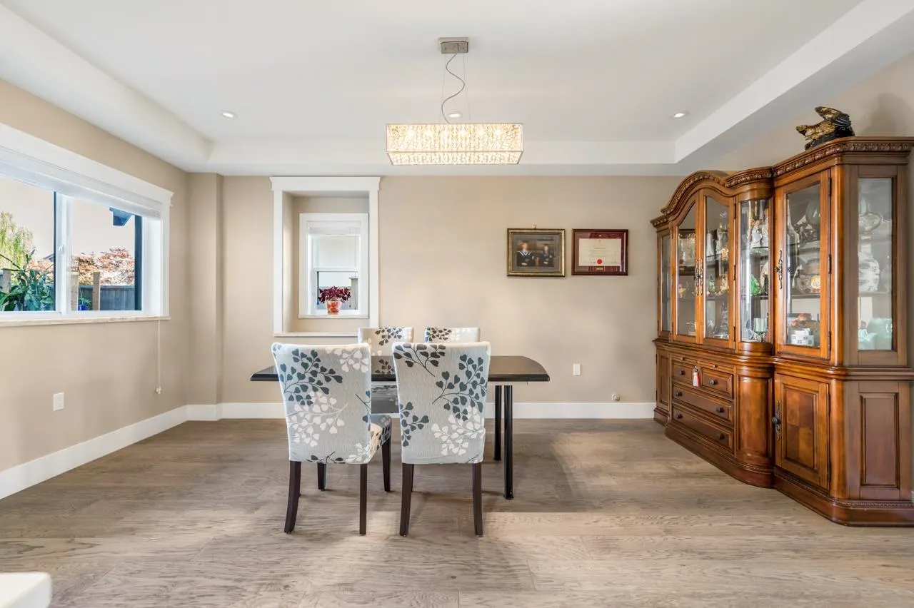 4591 Trimaran Drive