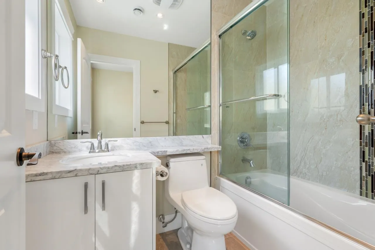 4591 Trimaran Drive