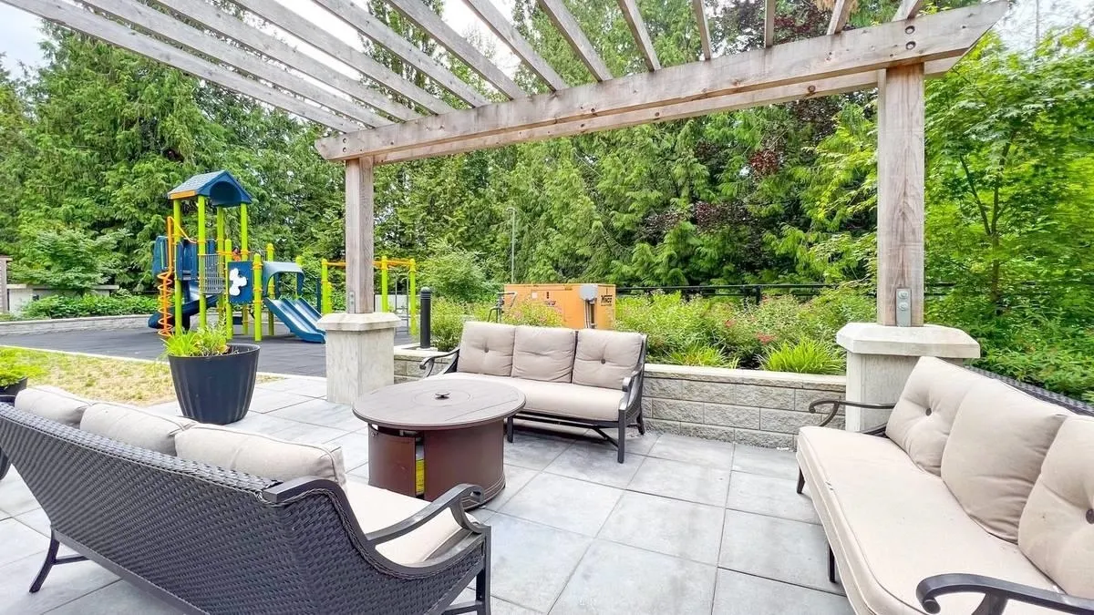 40X 5415 Brydon Crescent