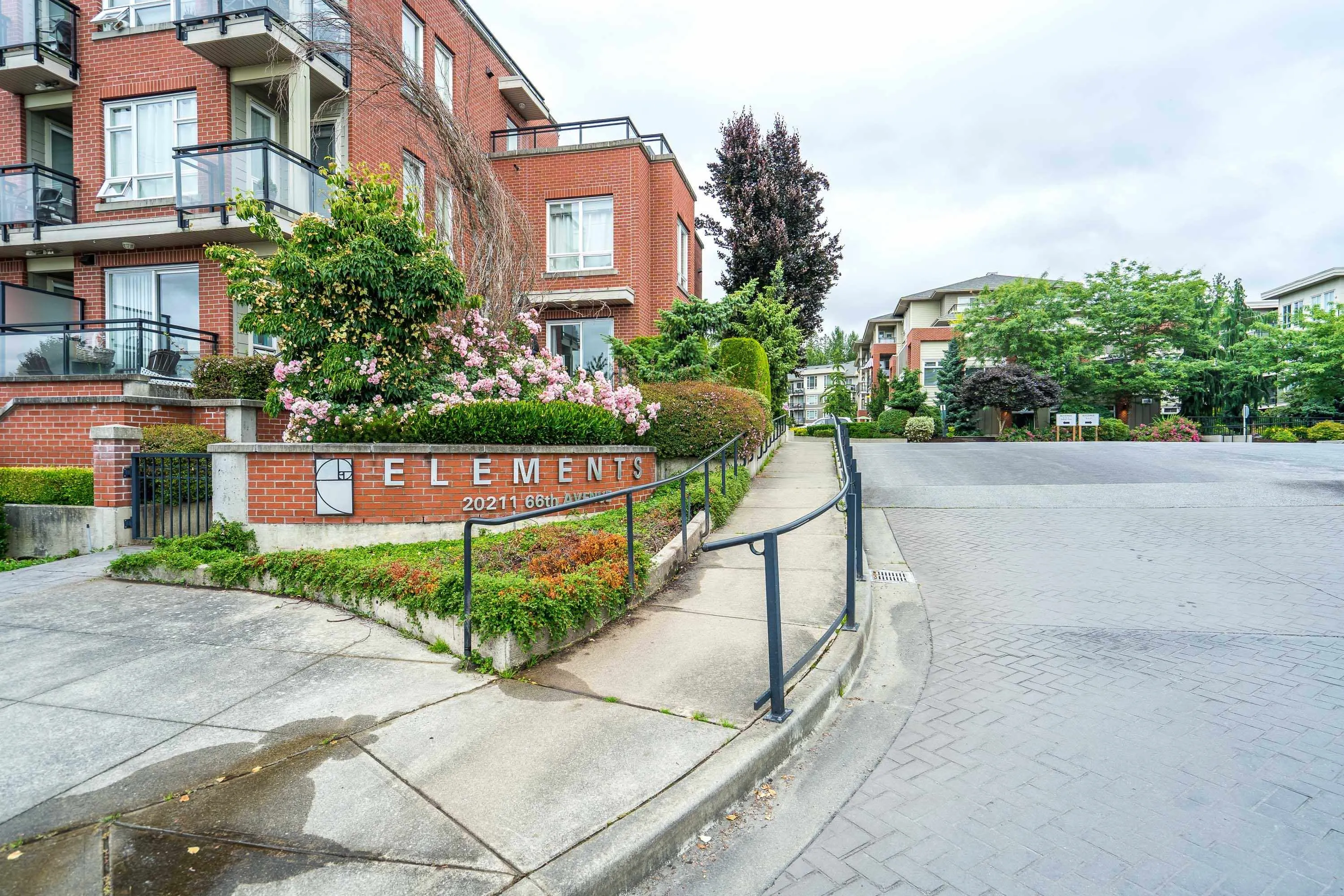 F204 20211 66 Avenue