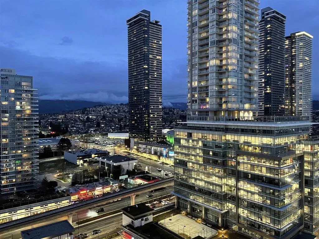 2103 2085 Skyline Court