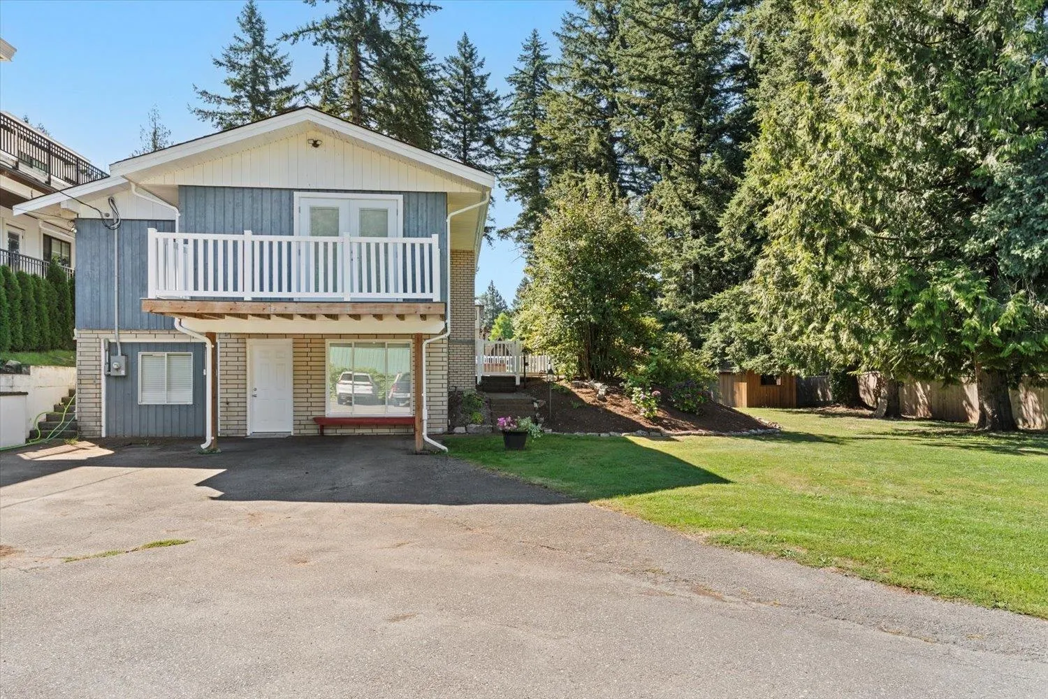 3164 Old Clayburn Road