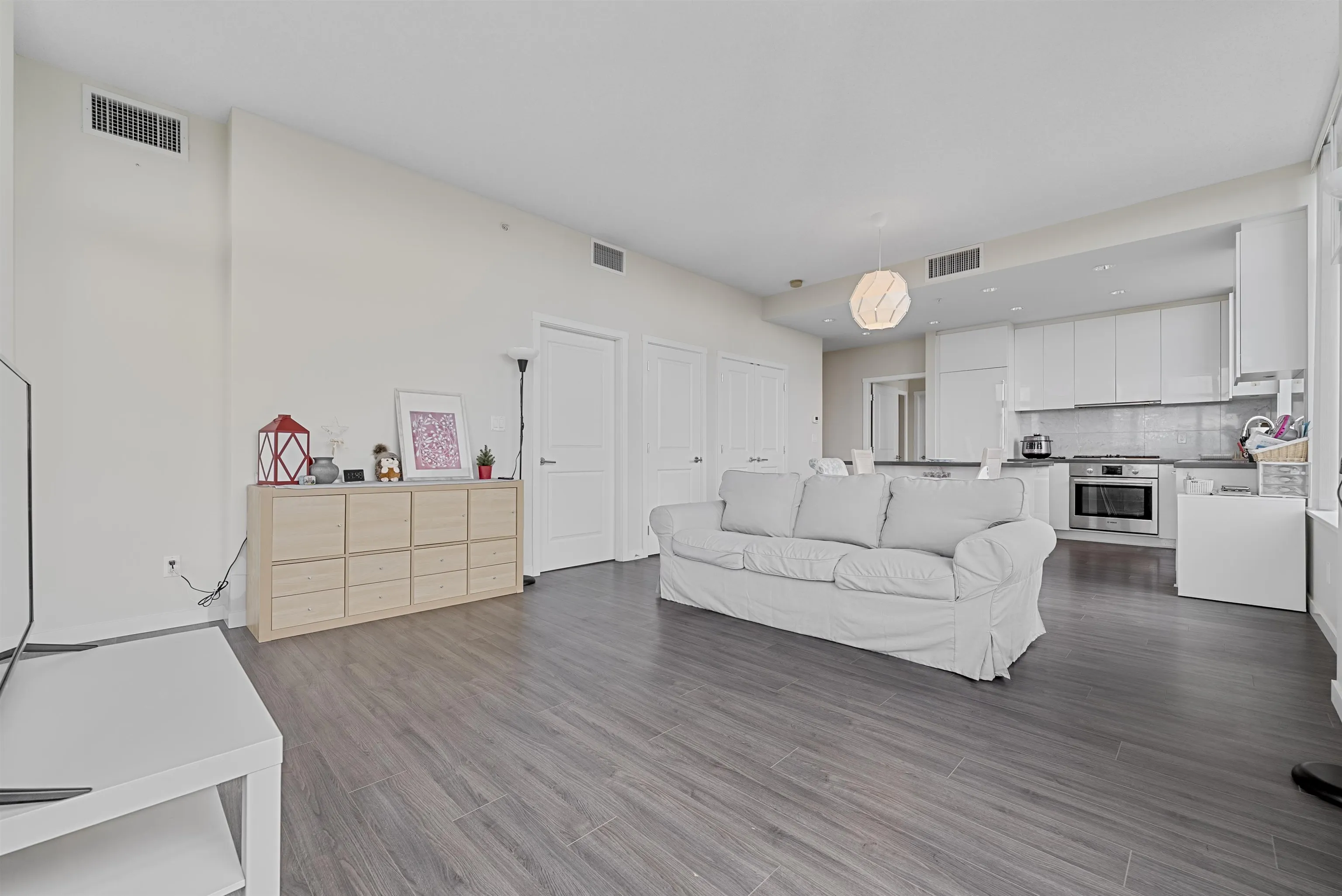 1703 7368 Gollner Avenue