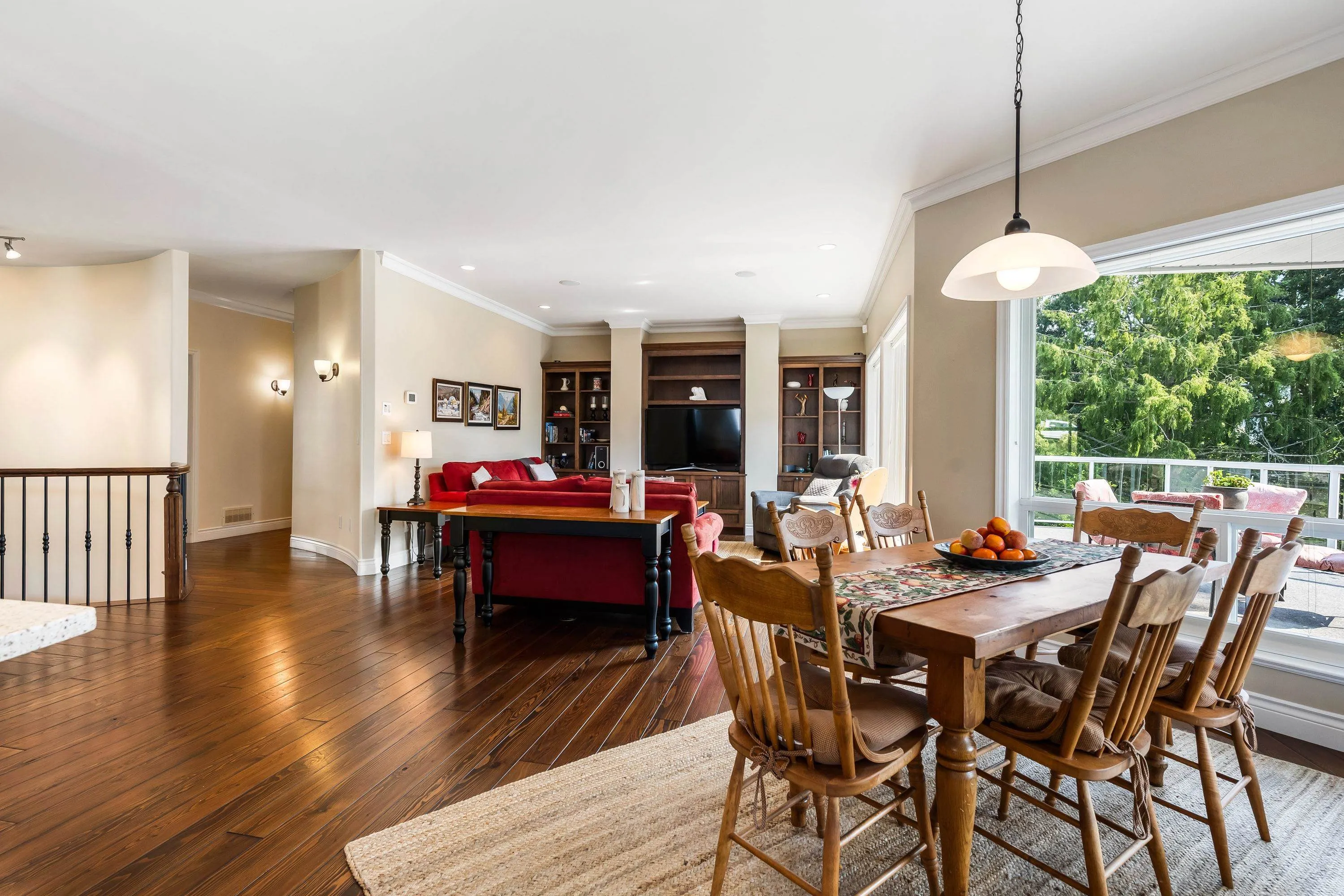 4360 Estate Drive