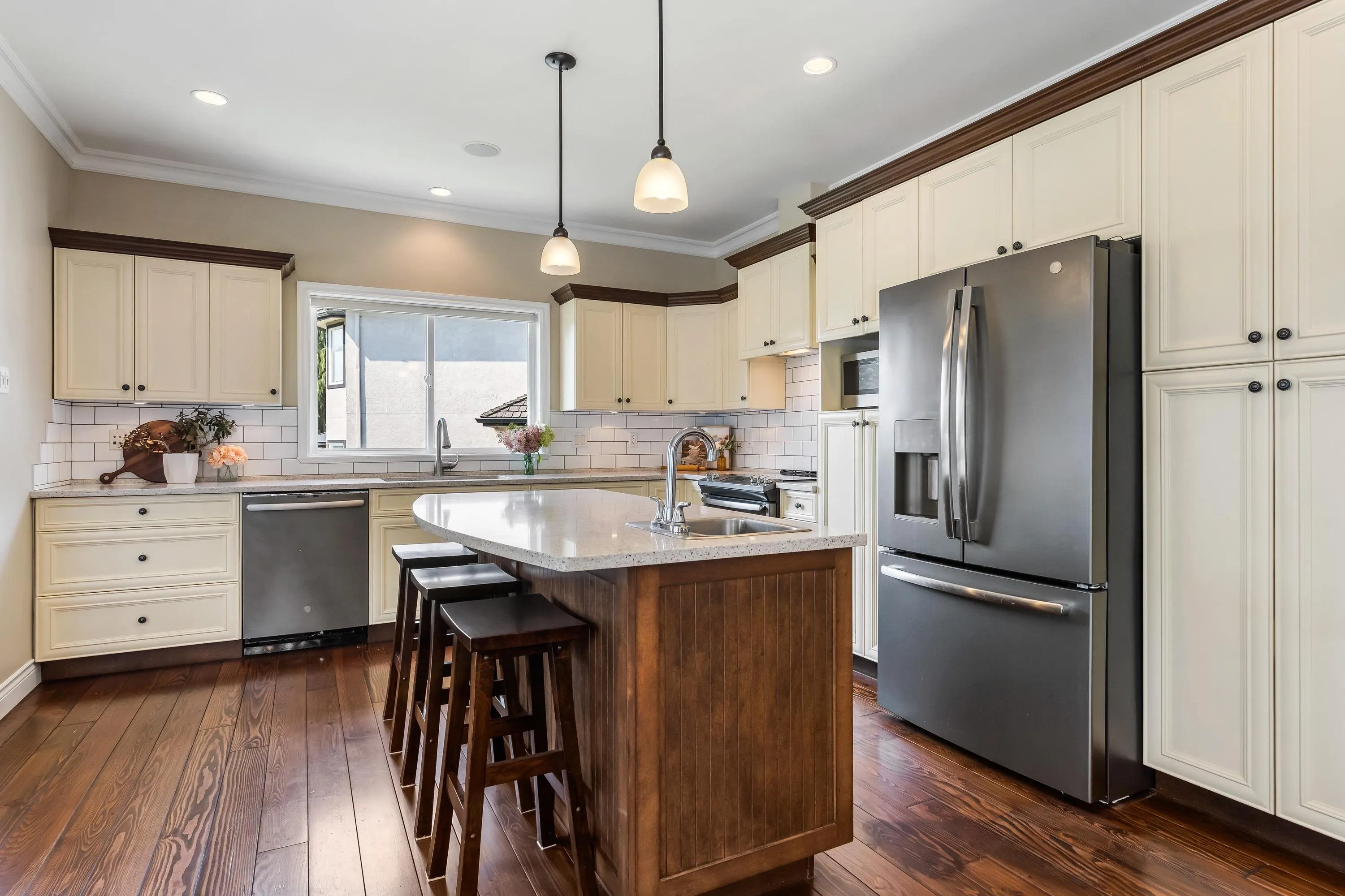 4360 Estate Drive
