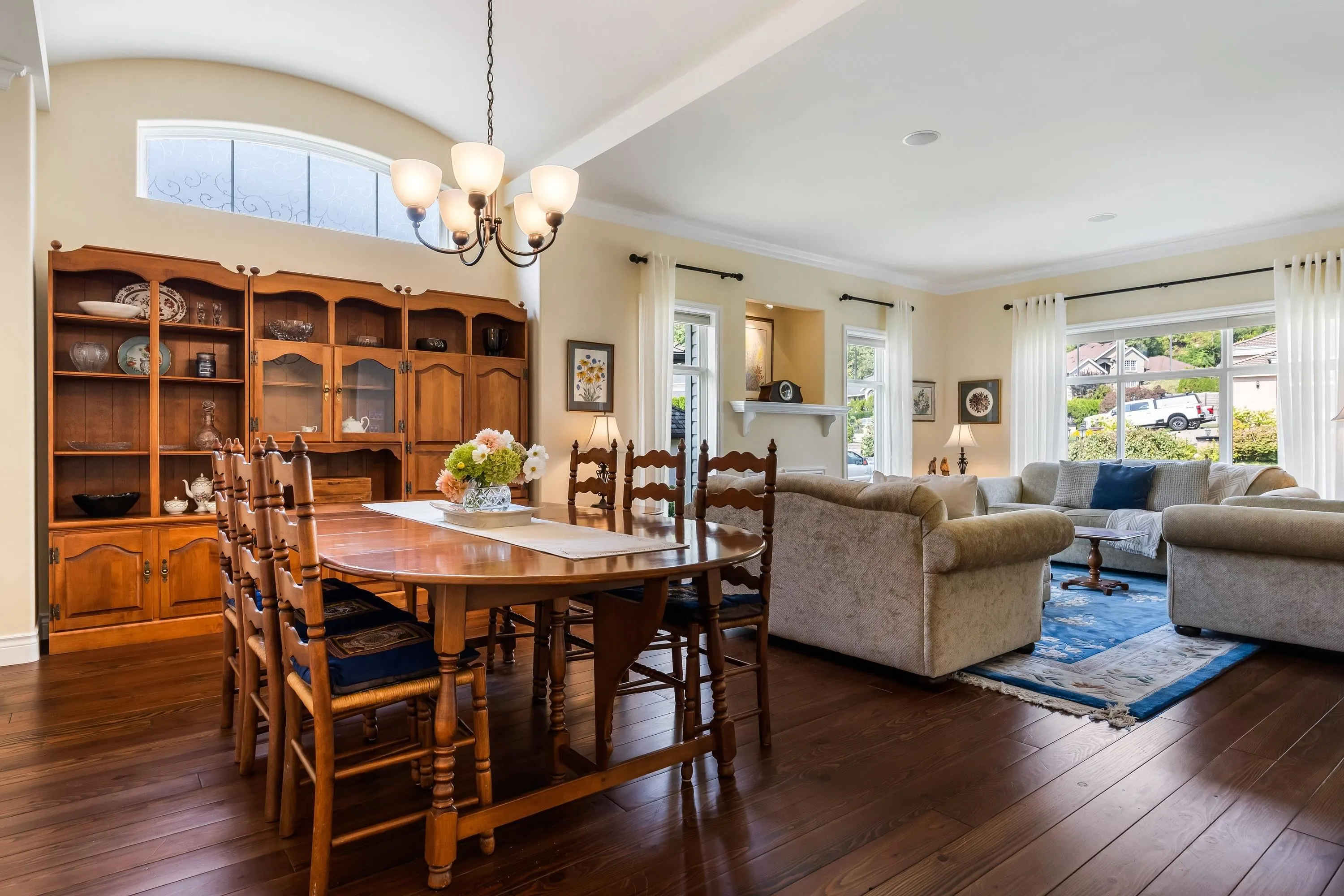 4360 Estate Drive