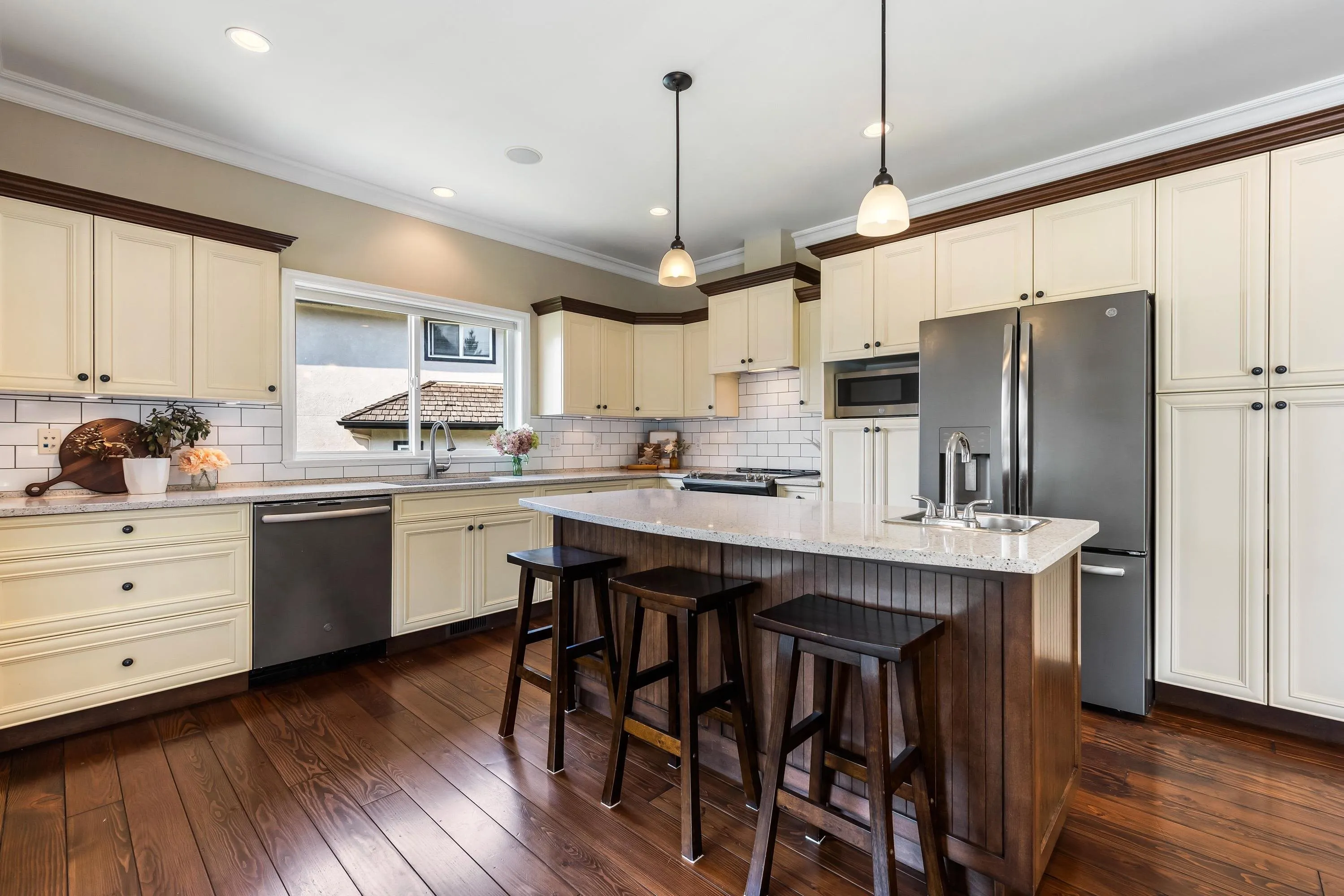 4360 Estate Drive