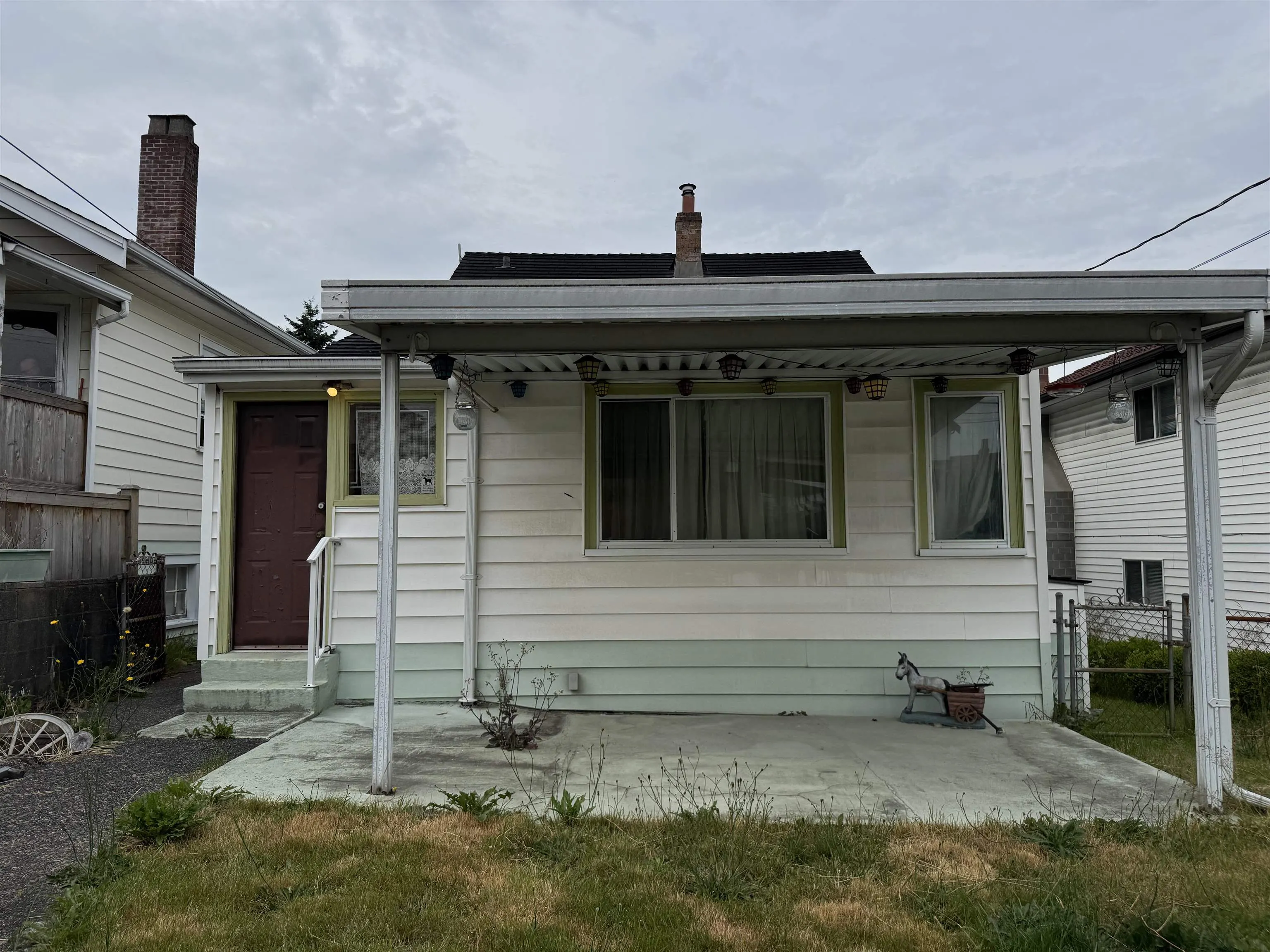 3058 Charles Street