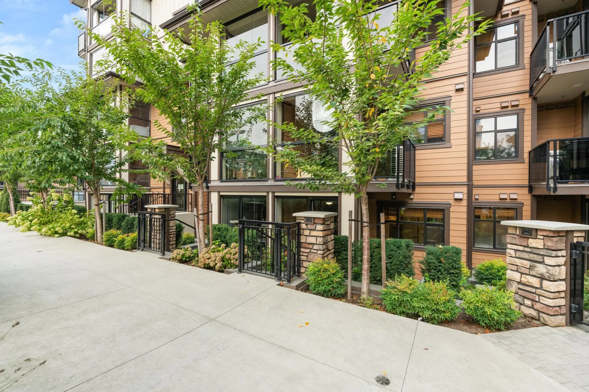 210 20376 86 Avenue