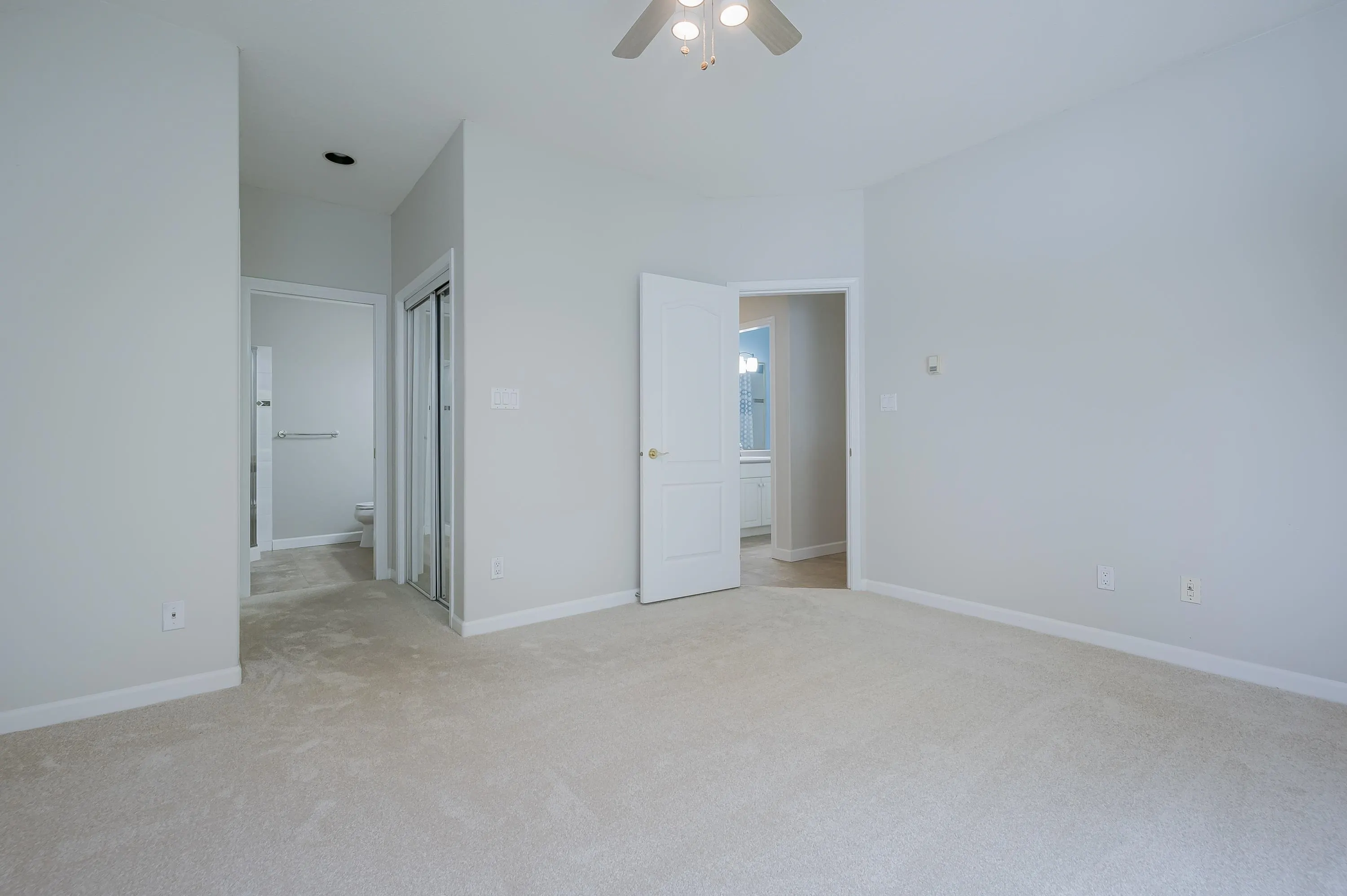 72 21579 88b Avenue