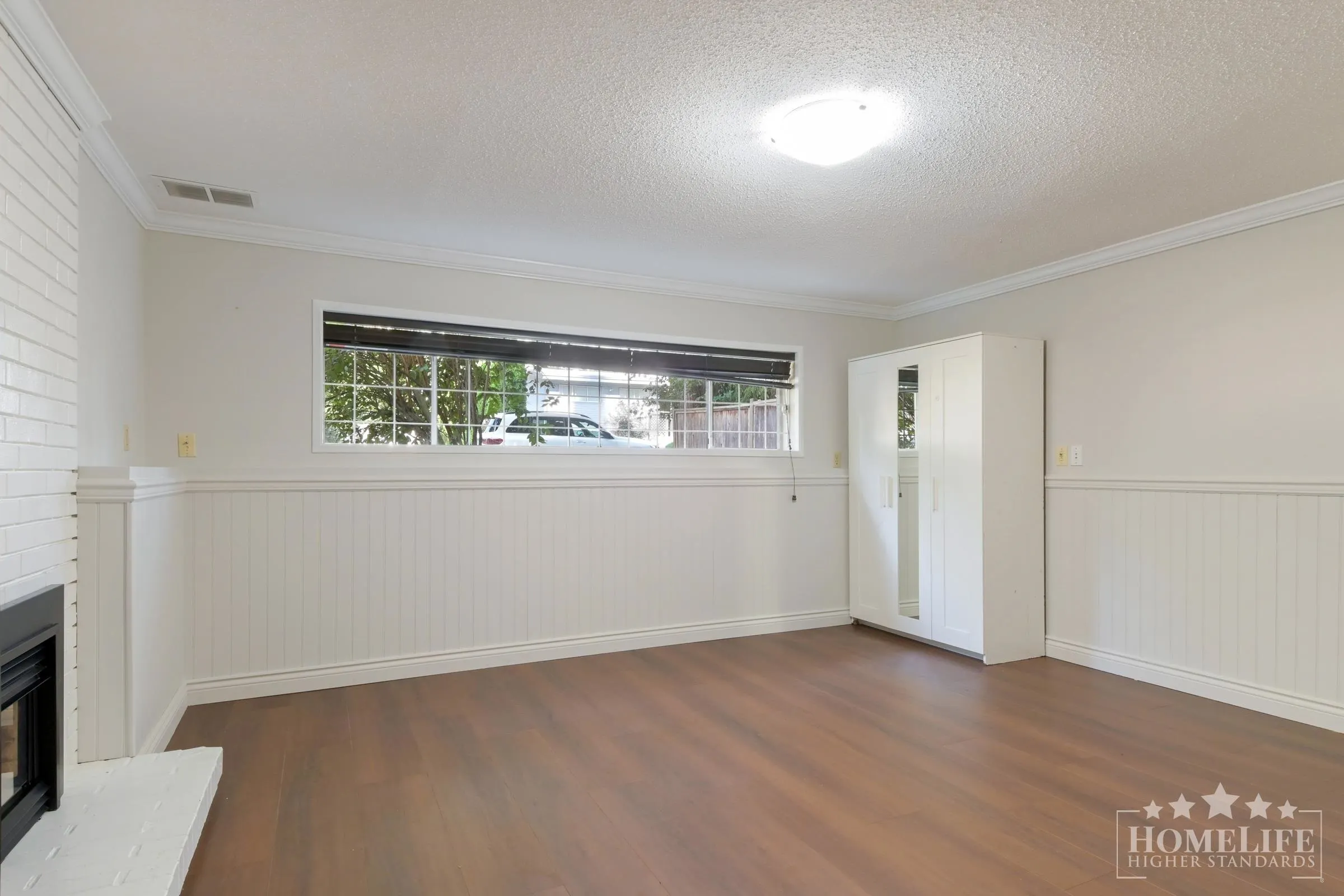 Basement 34330 Woodbine Crescent