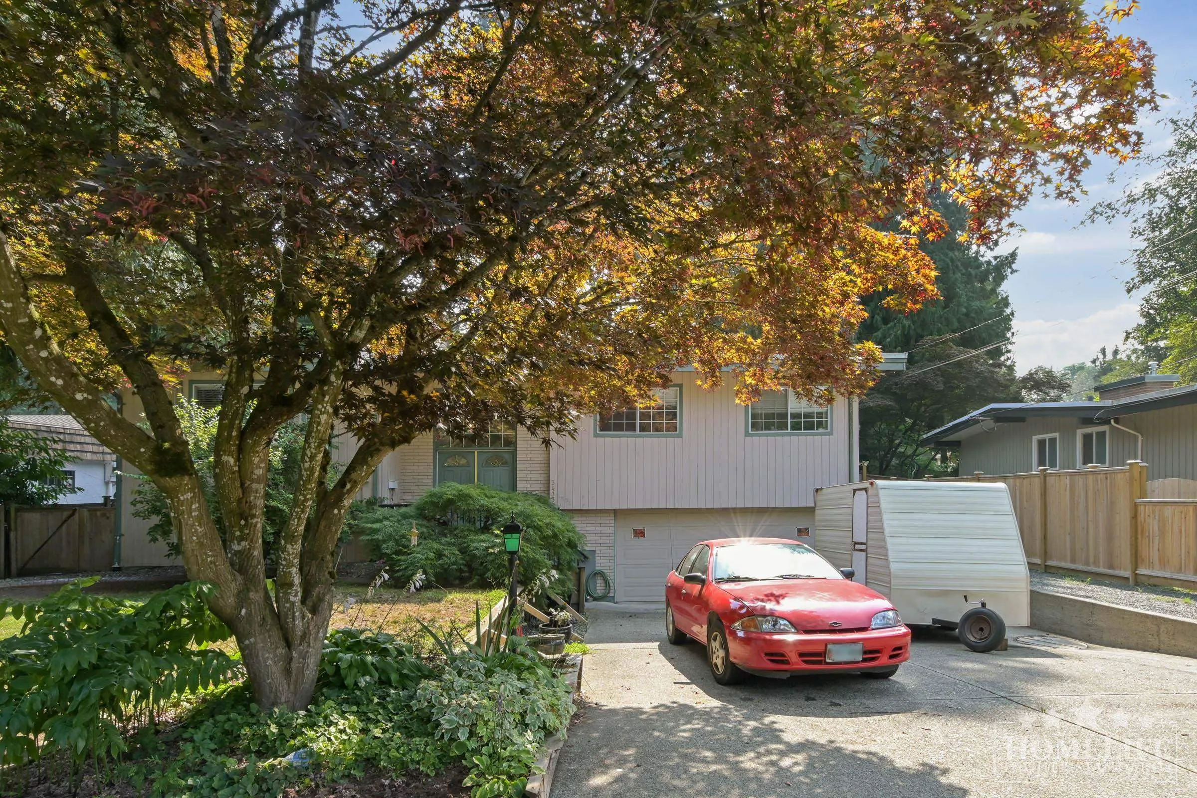Basement 34330 Woodbine Crescent