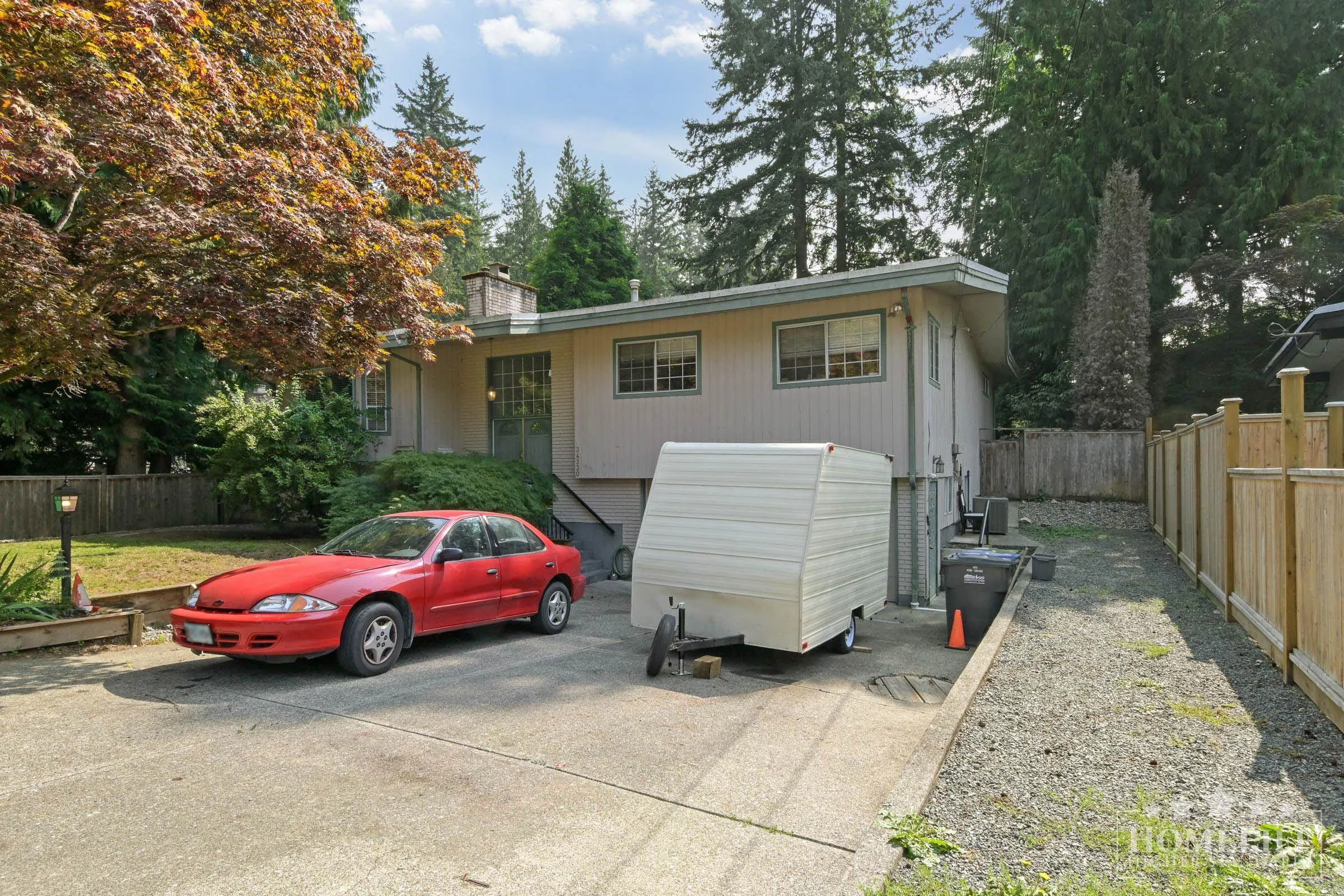Basement 34330 Woodbine Crescent
