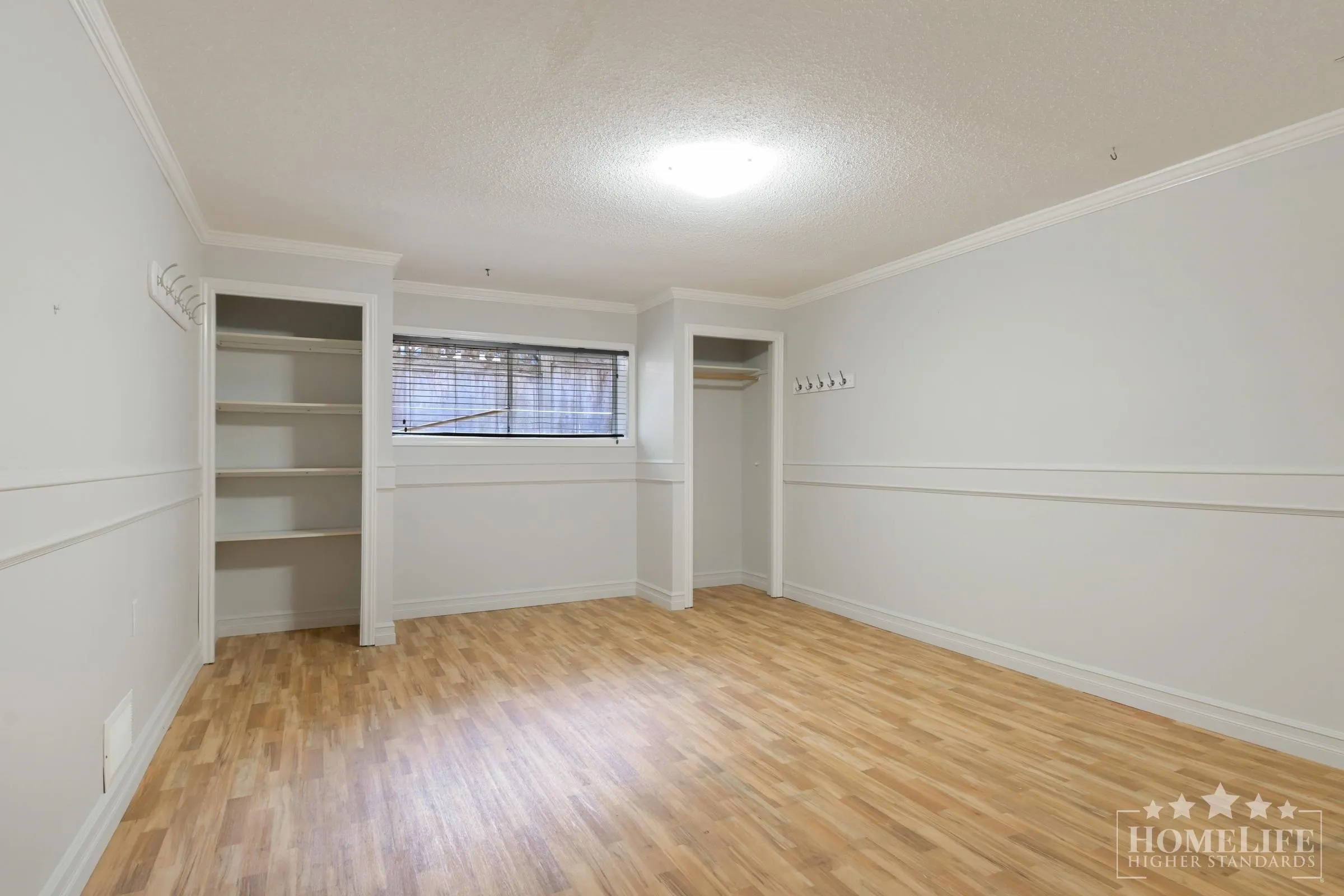 Basement 34330 Woodbine Crescent