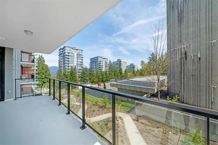 504 8761 University Crescent