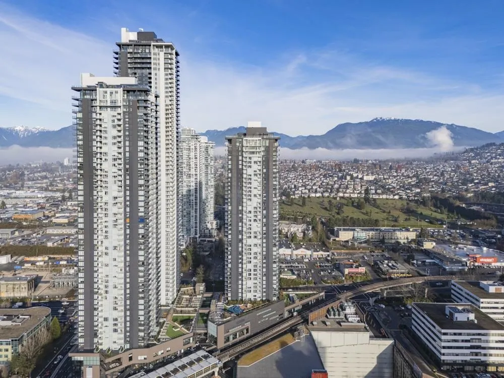 1004 4168 Lougheed Highway