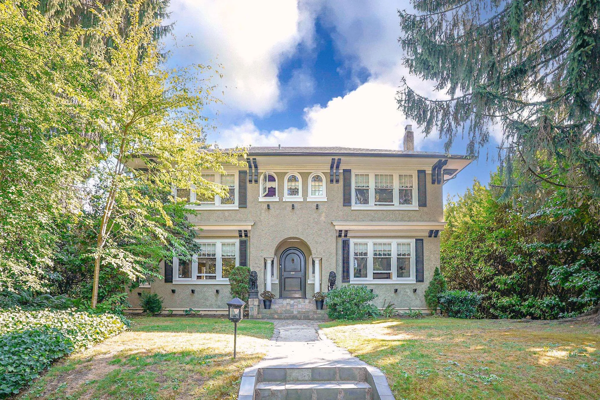 1564 W 26th Avenue