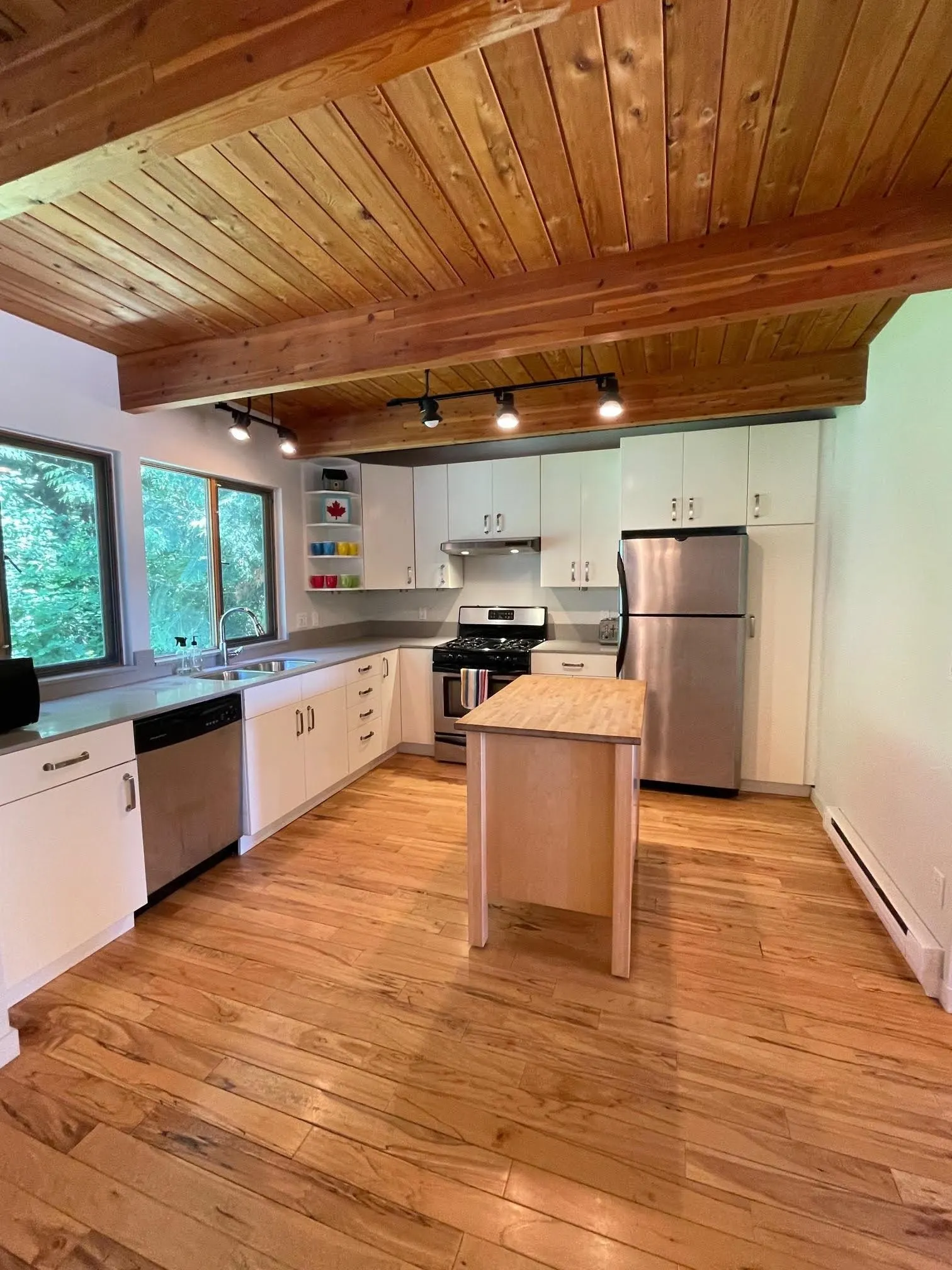 2617 Sunshine Coast Highway
