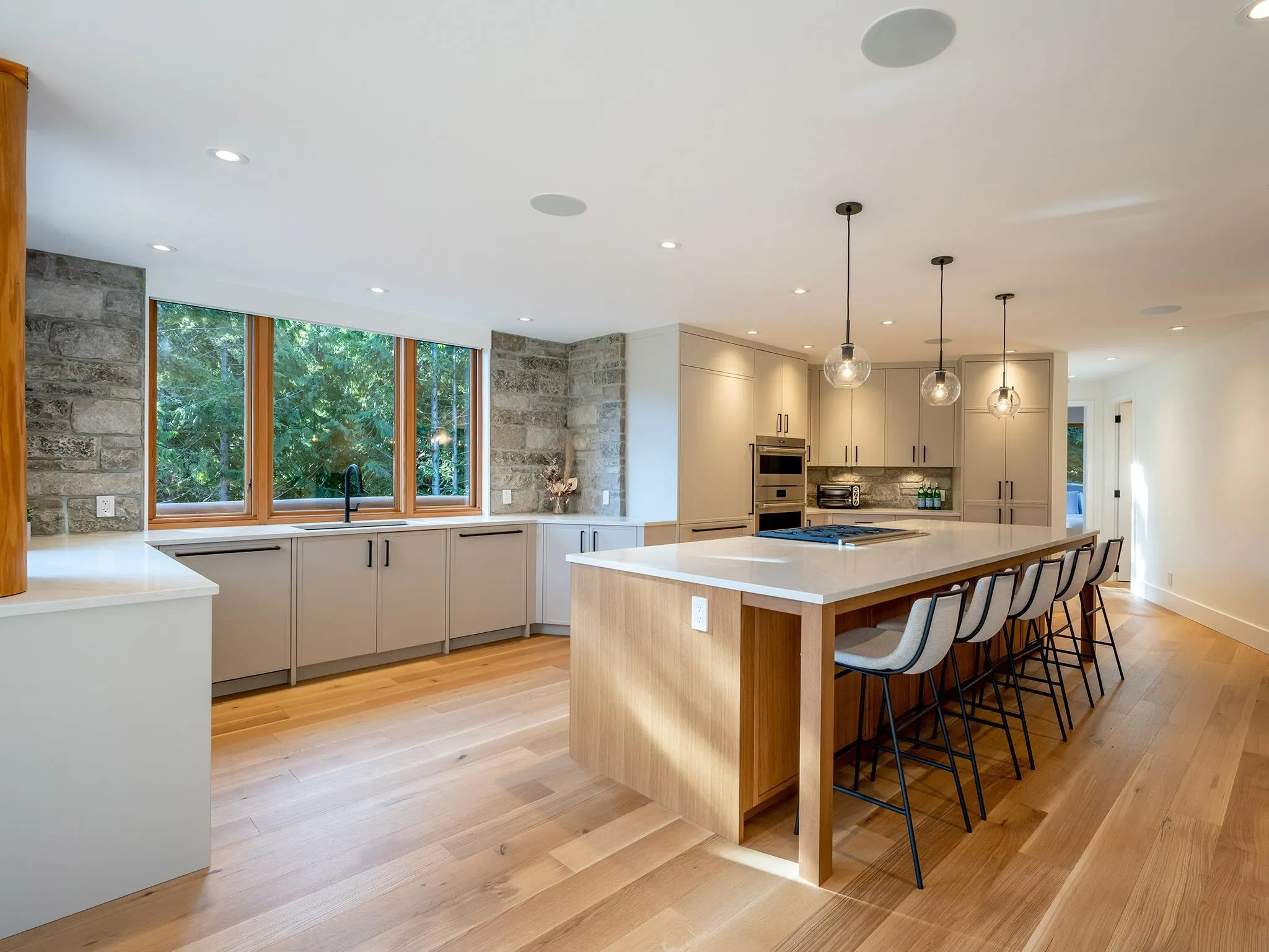 3231 Peak Drive