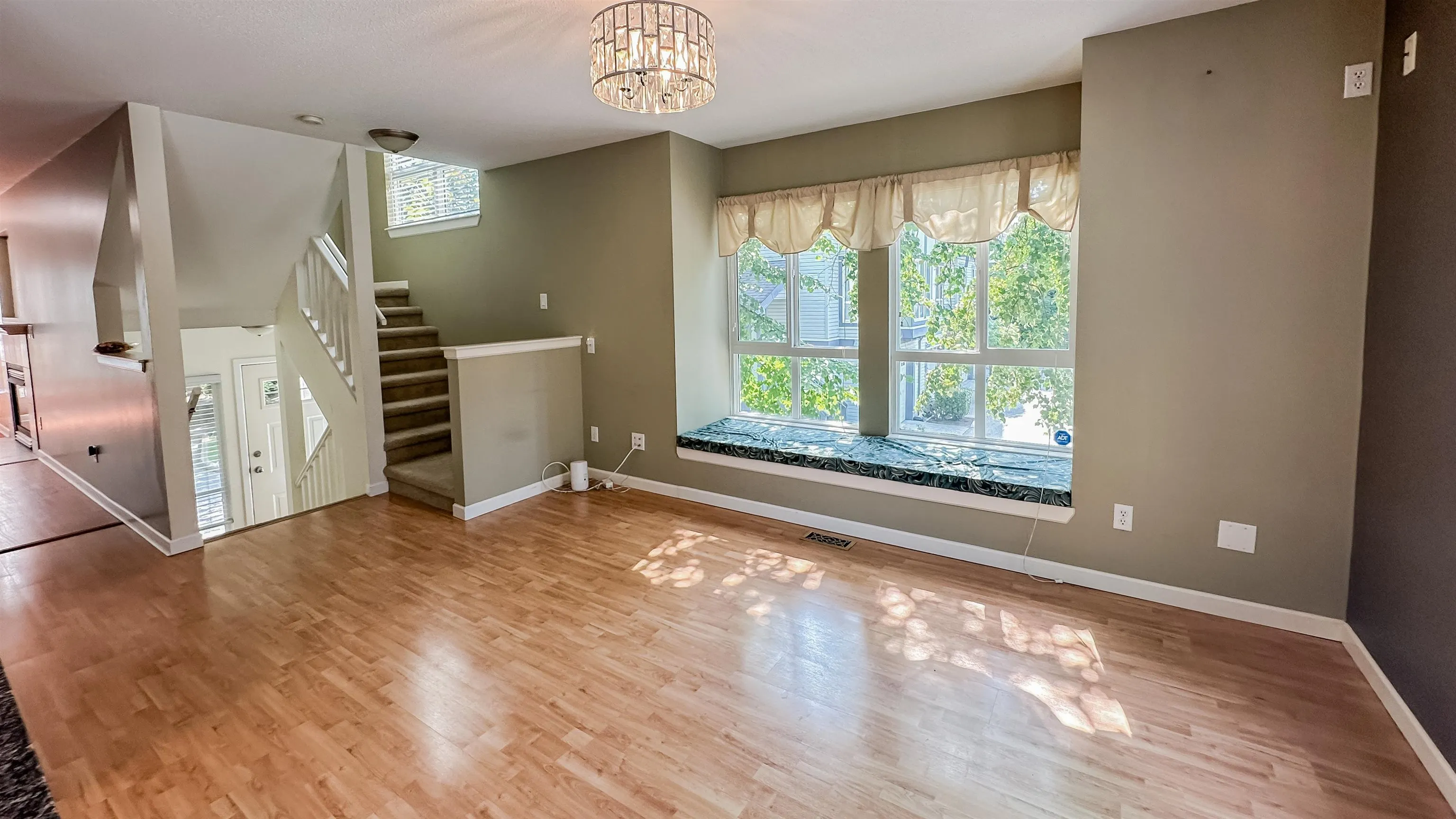 56 16388 85 Avenue