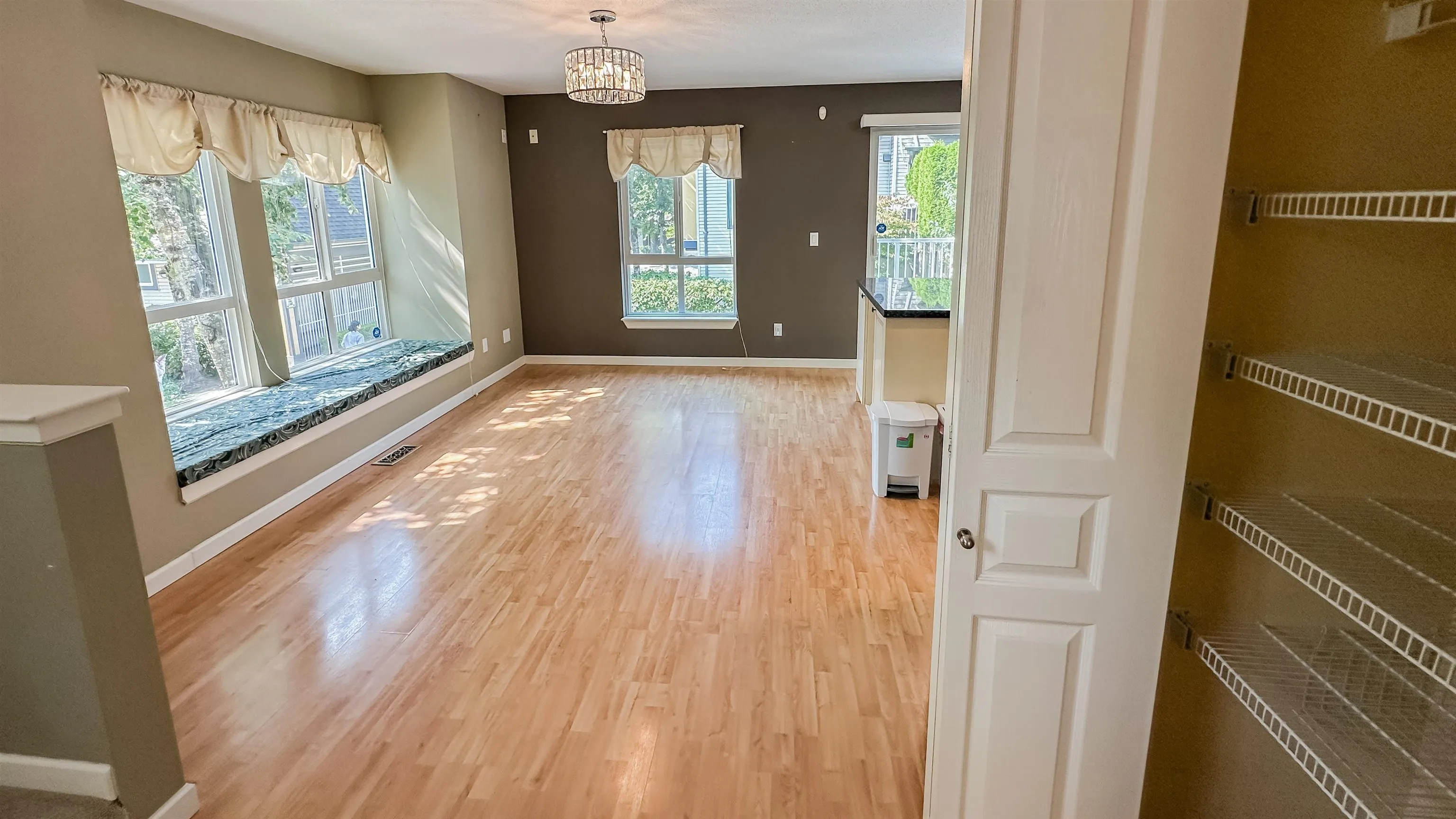 56 16388 85 Avenue