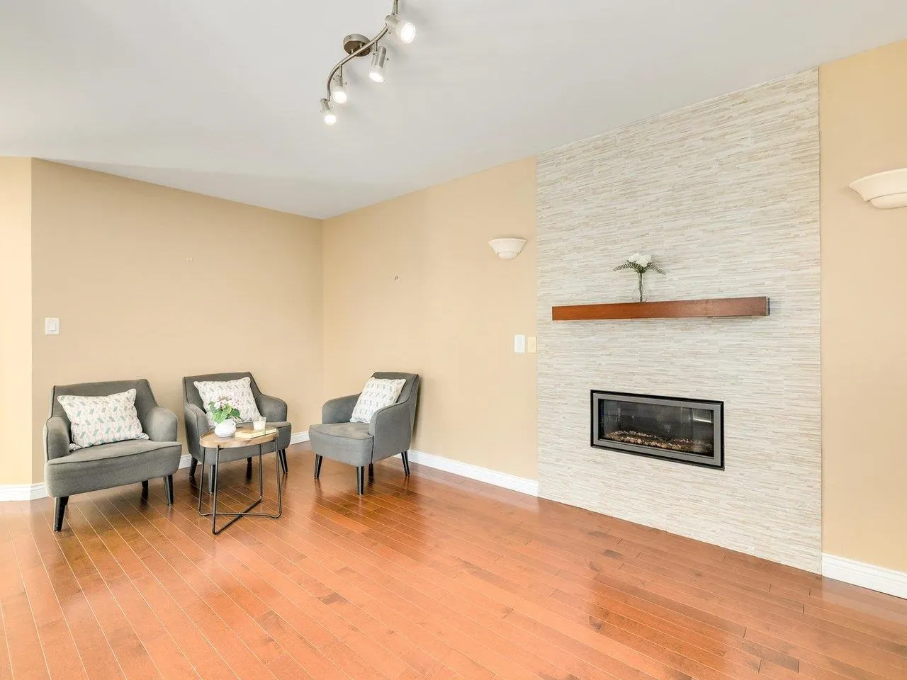 14084 17b Avenue