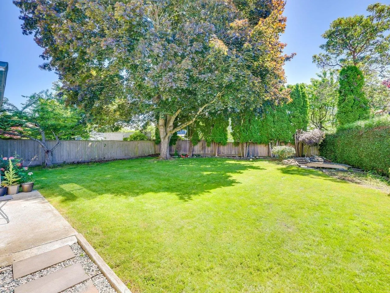 14084 17b Avenue