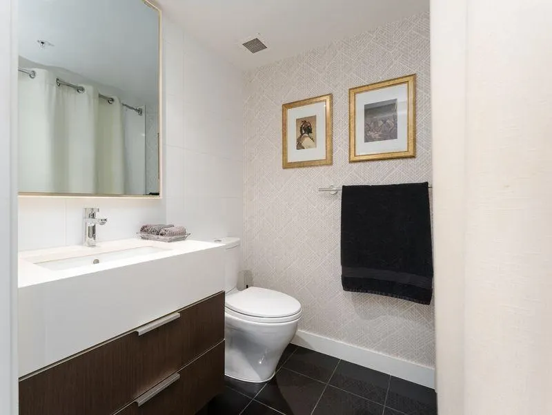 807 110 Switchmen Street