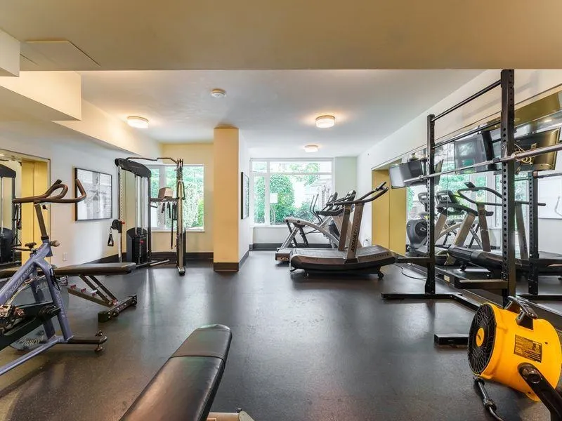 807 110 Switchmen Street