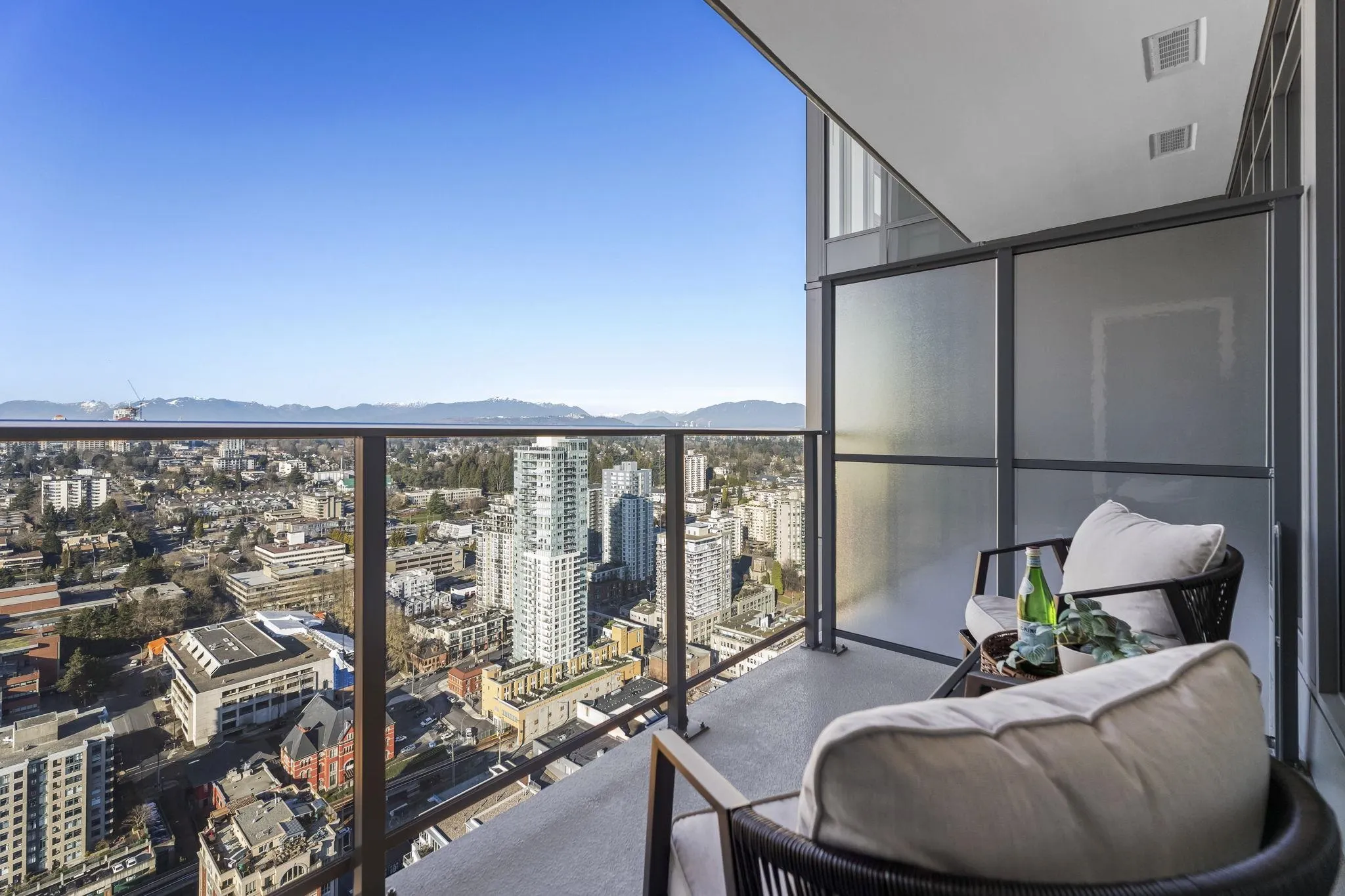 3903 680 Quayside Drive