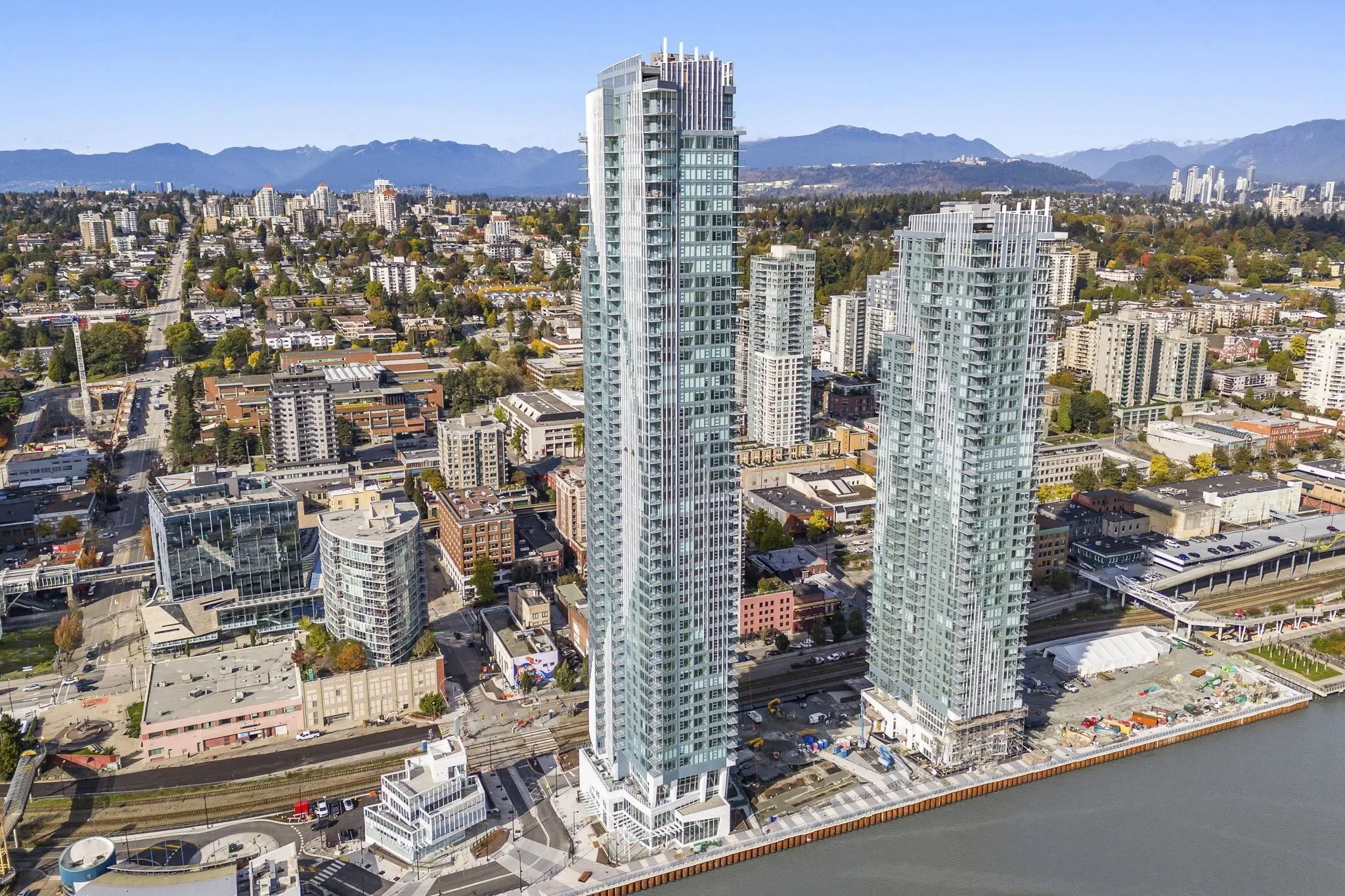 3903 680 Quayside Drive