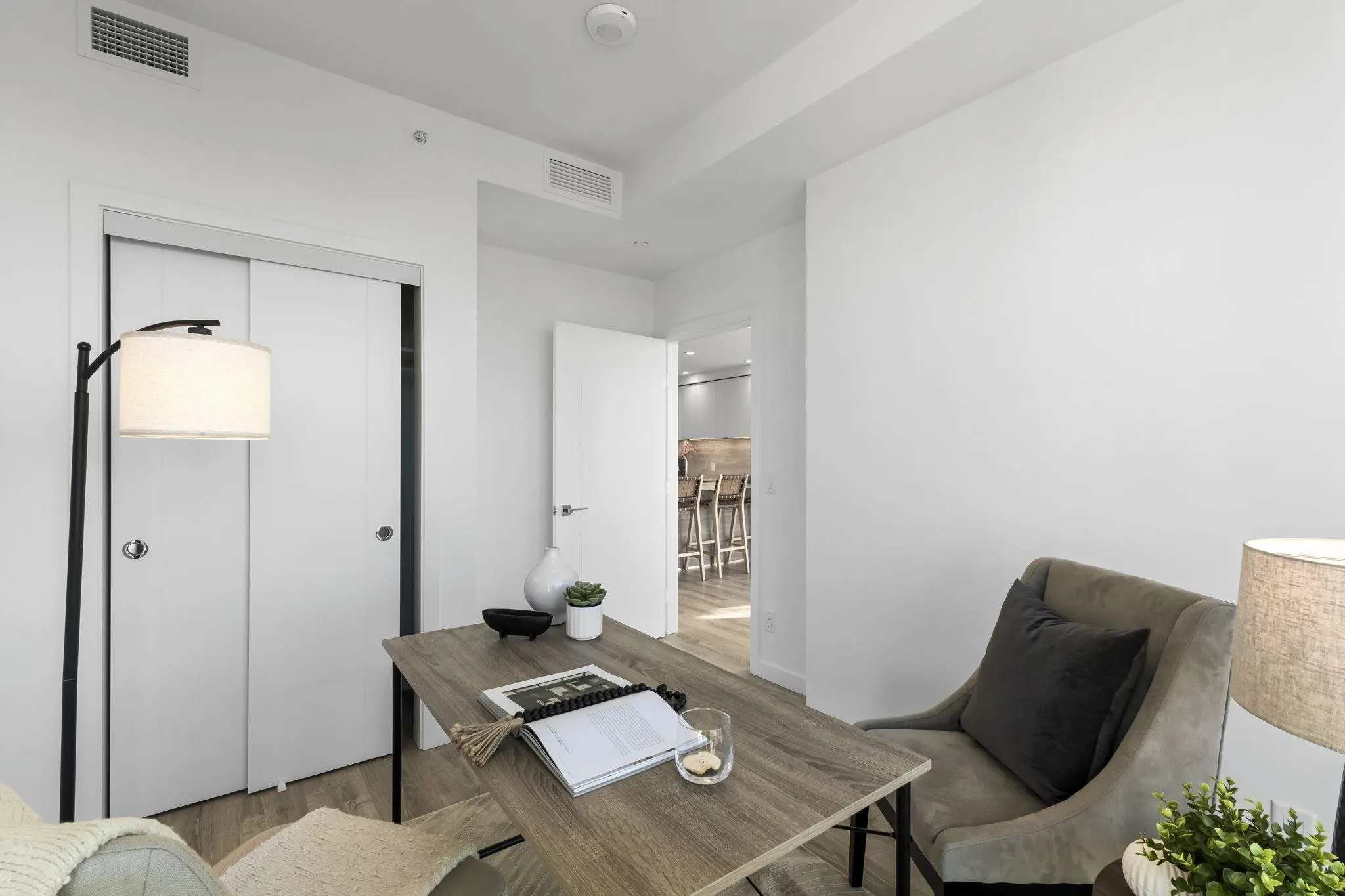 3903 680 Quayside Drive