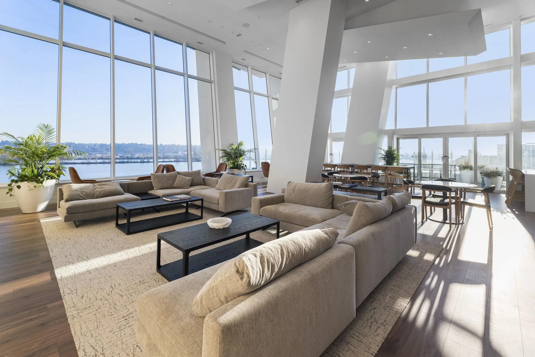 3903 680 Quayside Drive