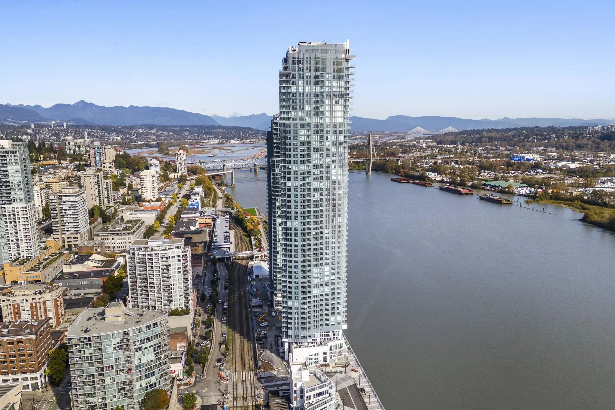 3903 680 Quayside Drive