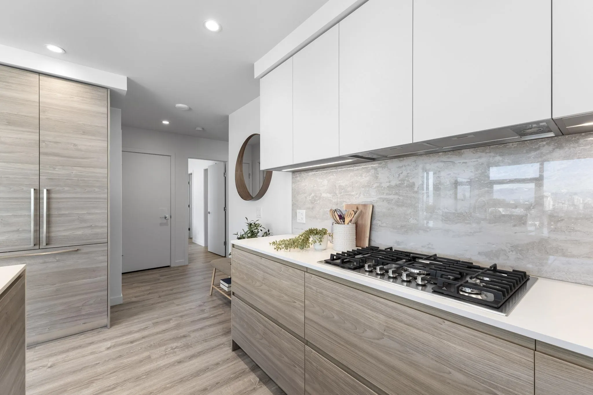 3903 680 Quayside Drive