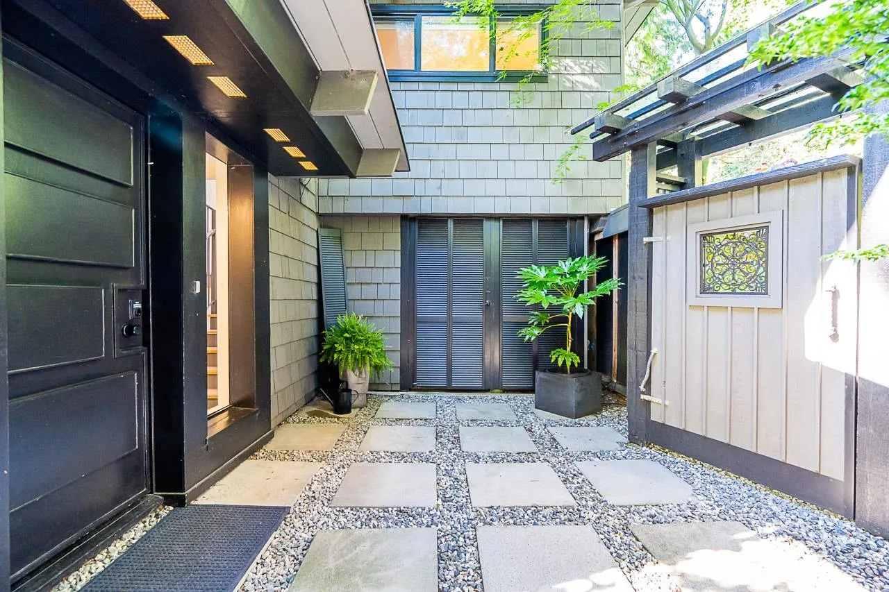 6070 Marine Drive