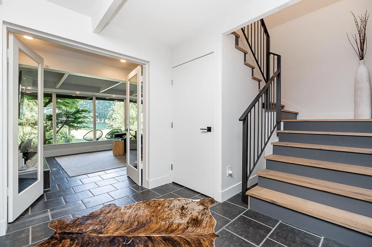 6070 Marine Drive