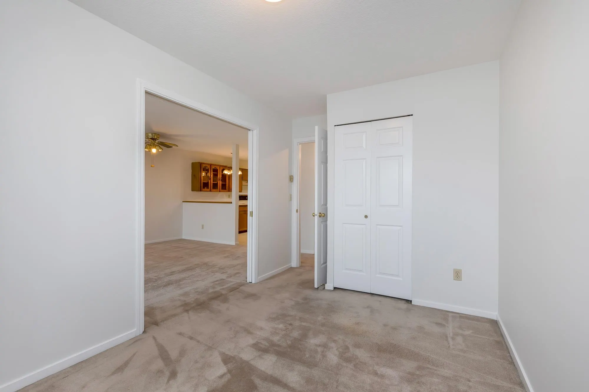 206 33030 George Ferguson Way